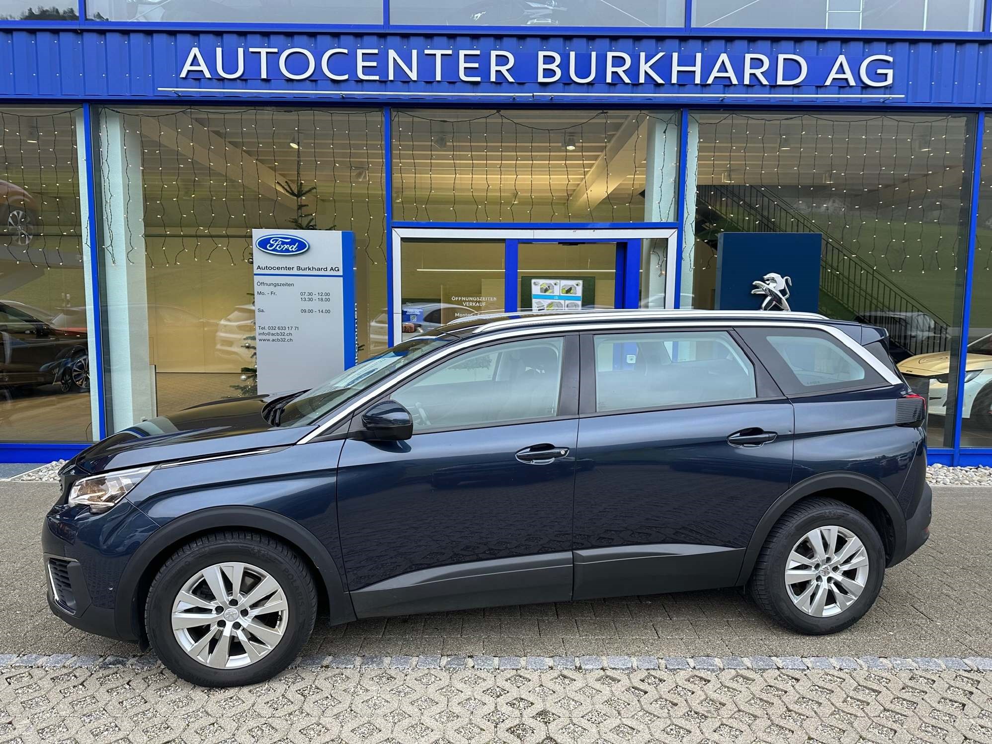 PEUGEOT 5008 1.5 BlueHDi Business Line