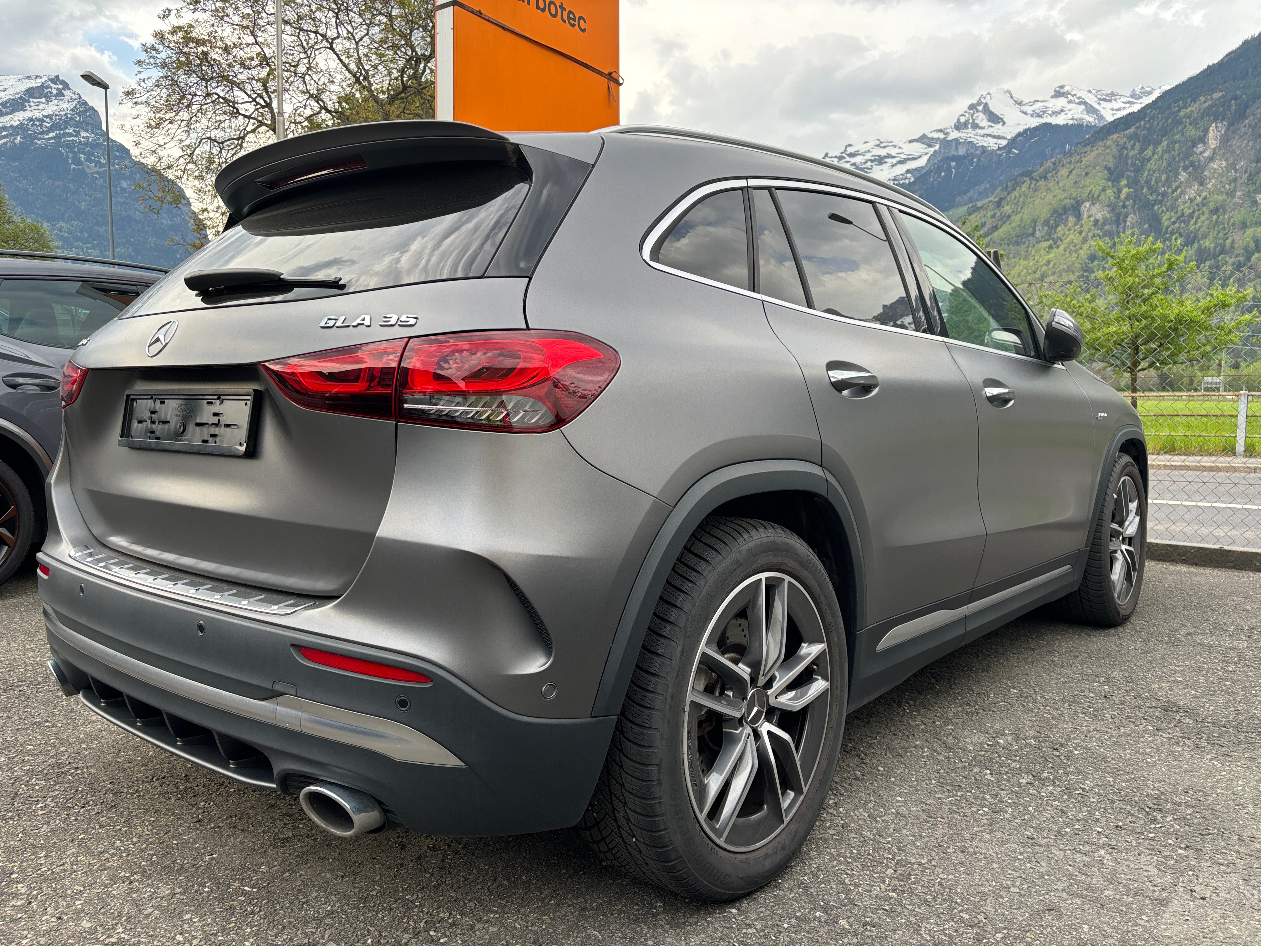 MERCEDES-BENZ GLA 35 AMG 4Matic 8G-Speedshift DCT