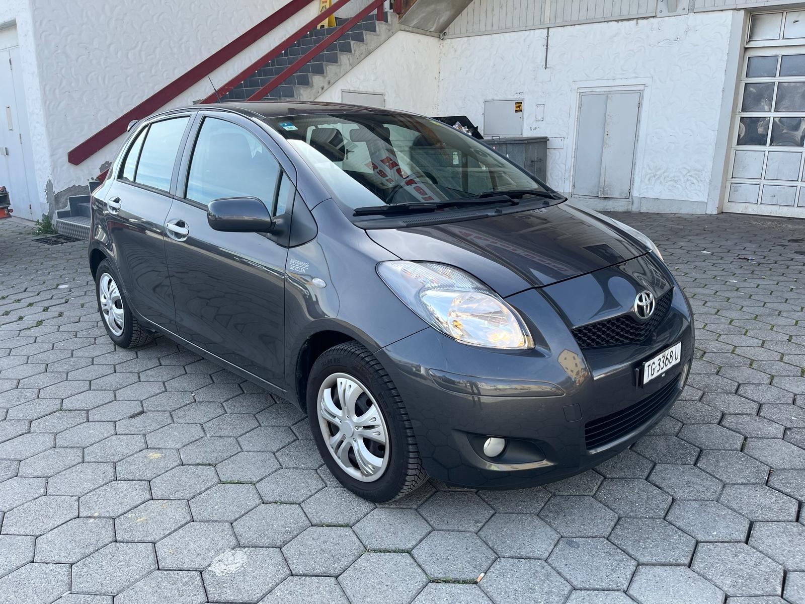 TOYOTA Yaris 1.33 Look