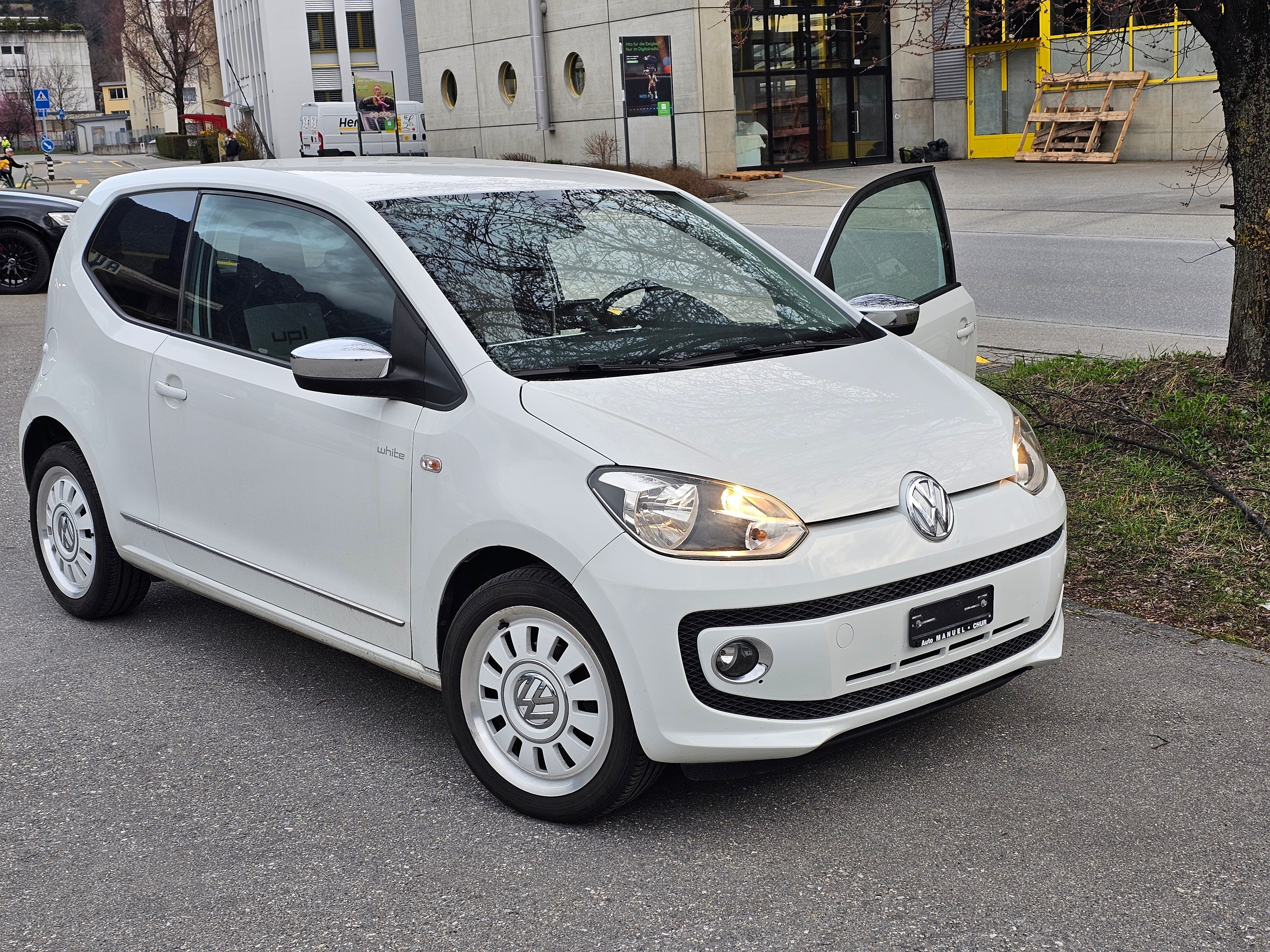 VW Up 1.0 high up