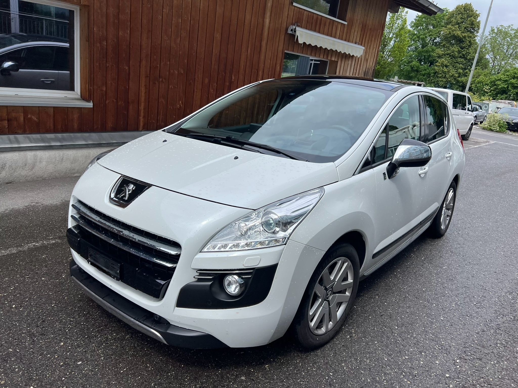 PEUGEOT 3008 HYbrid4 2.0 HDI EGS6