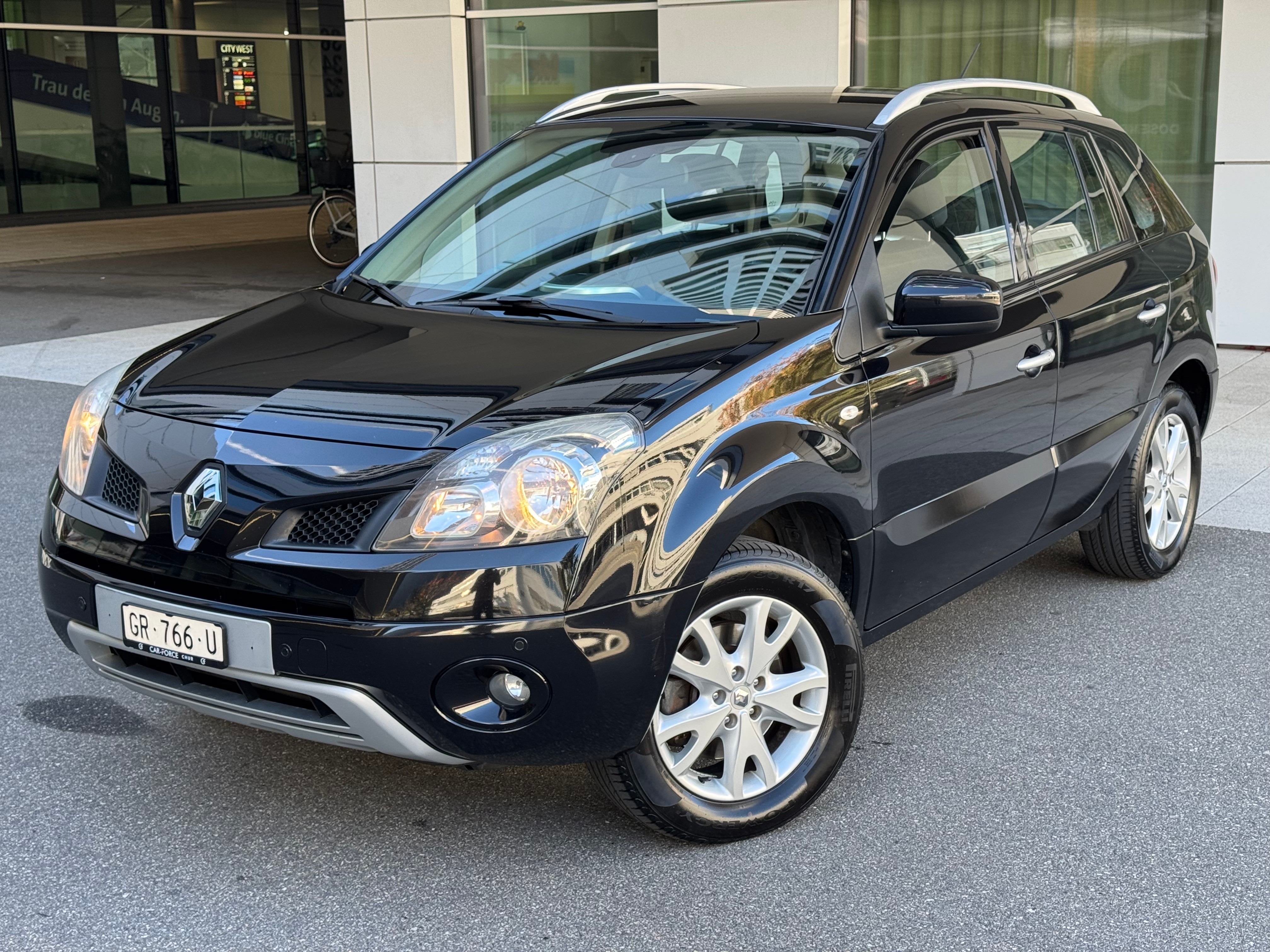 RENAULT Koleos 2.5 Dynamique Luxe 4x4