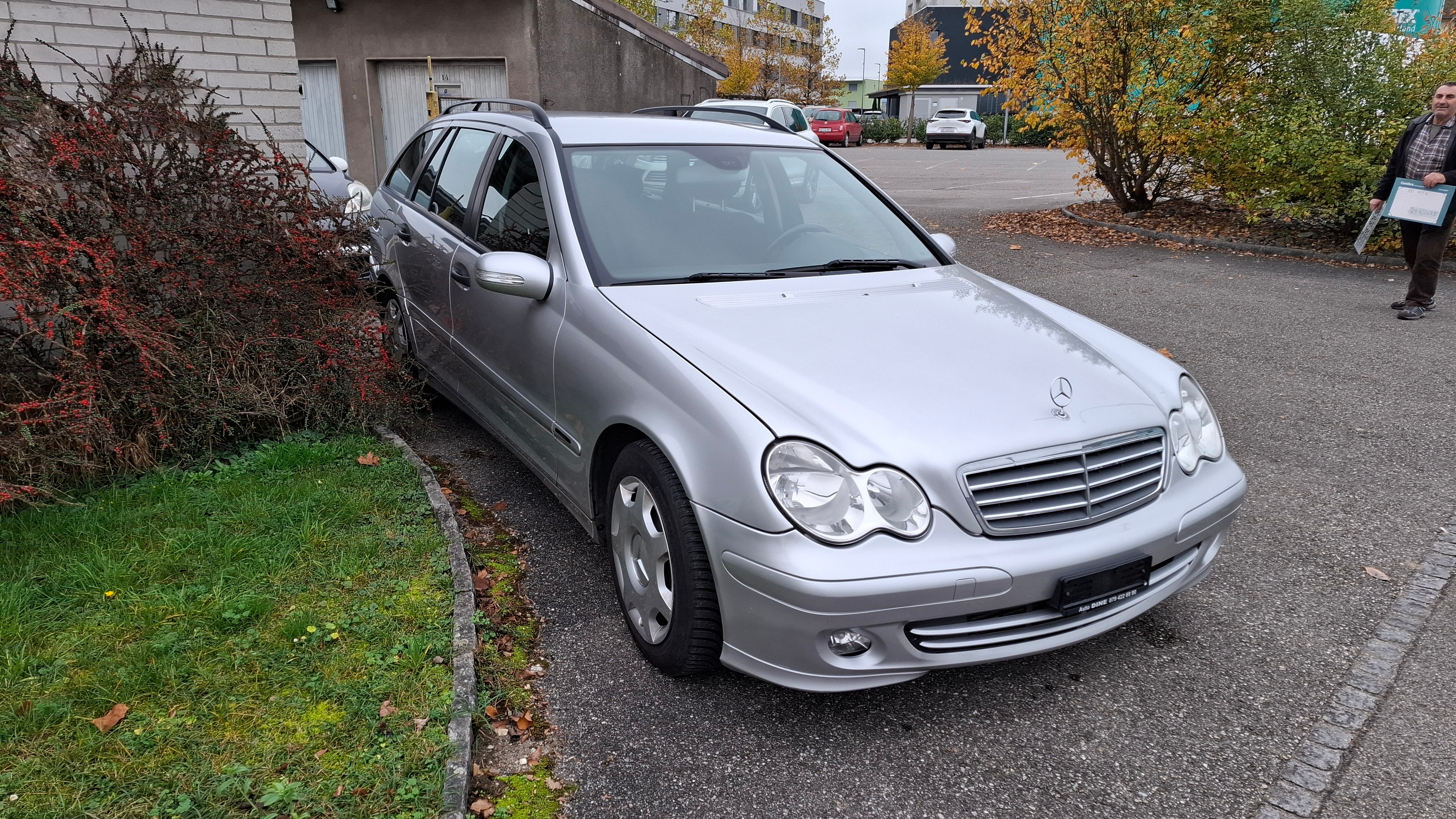 MERCEDES-BENZ C 200