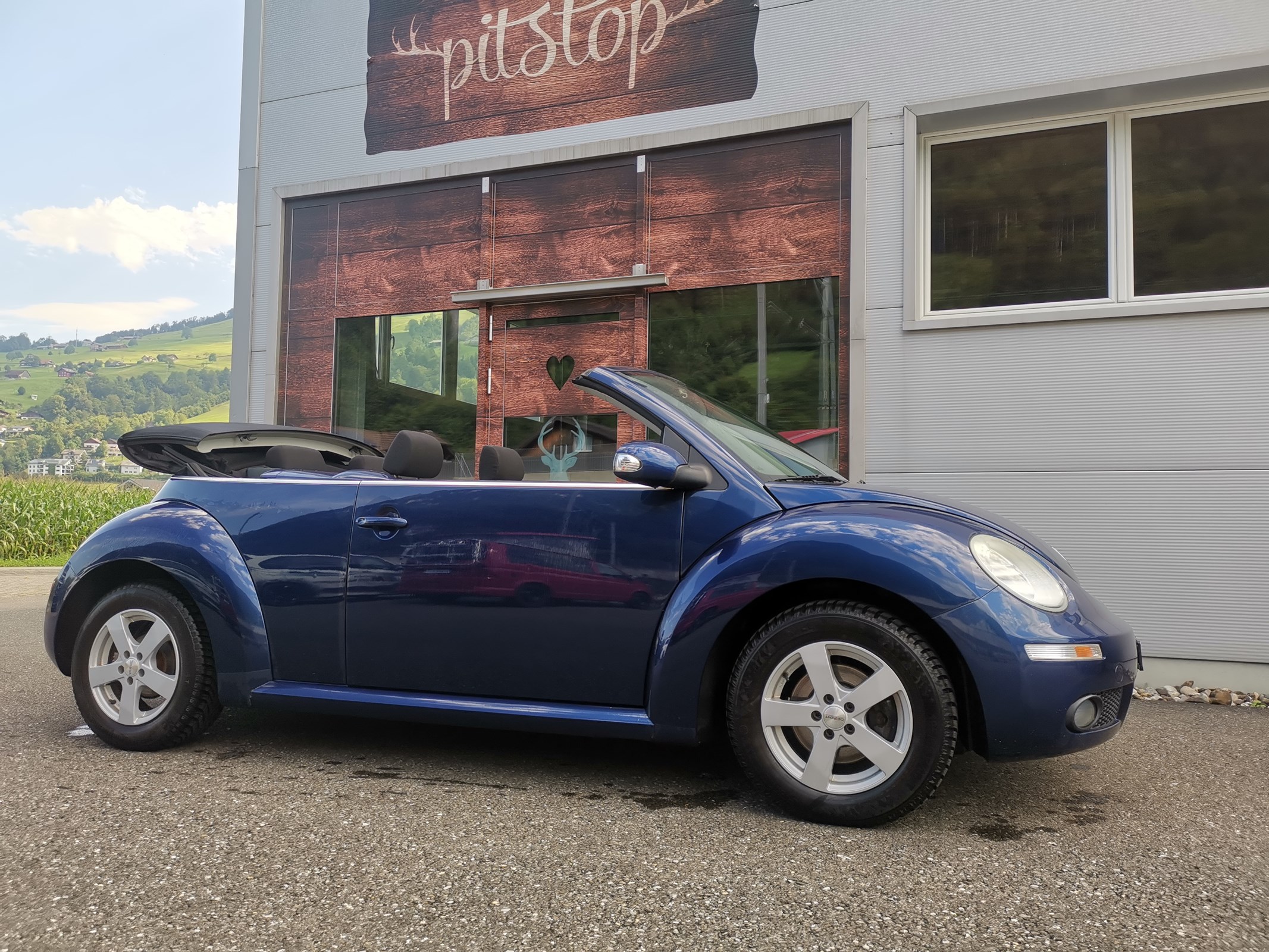 VW Beetle Cabrio 2.0