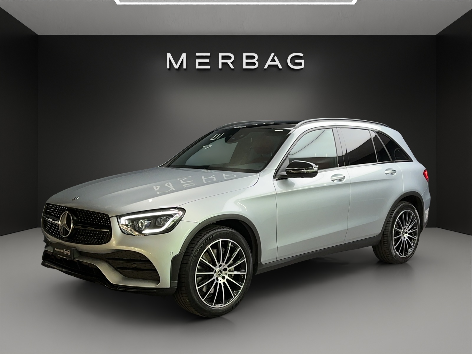 MERCEDES-BENZ GLC 300 AMG Line 4Matic