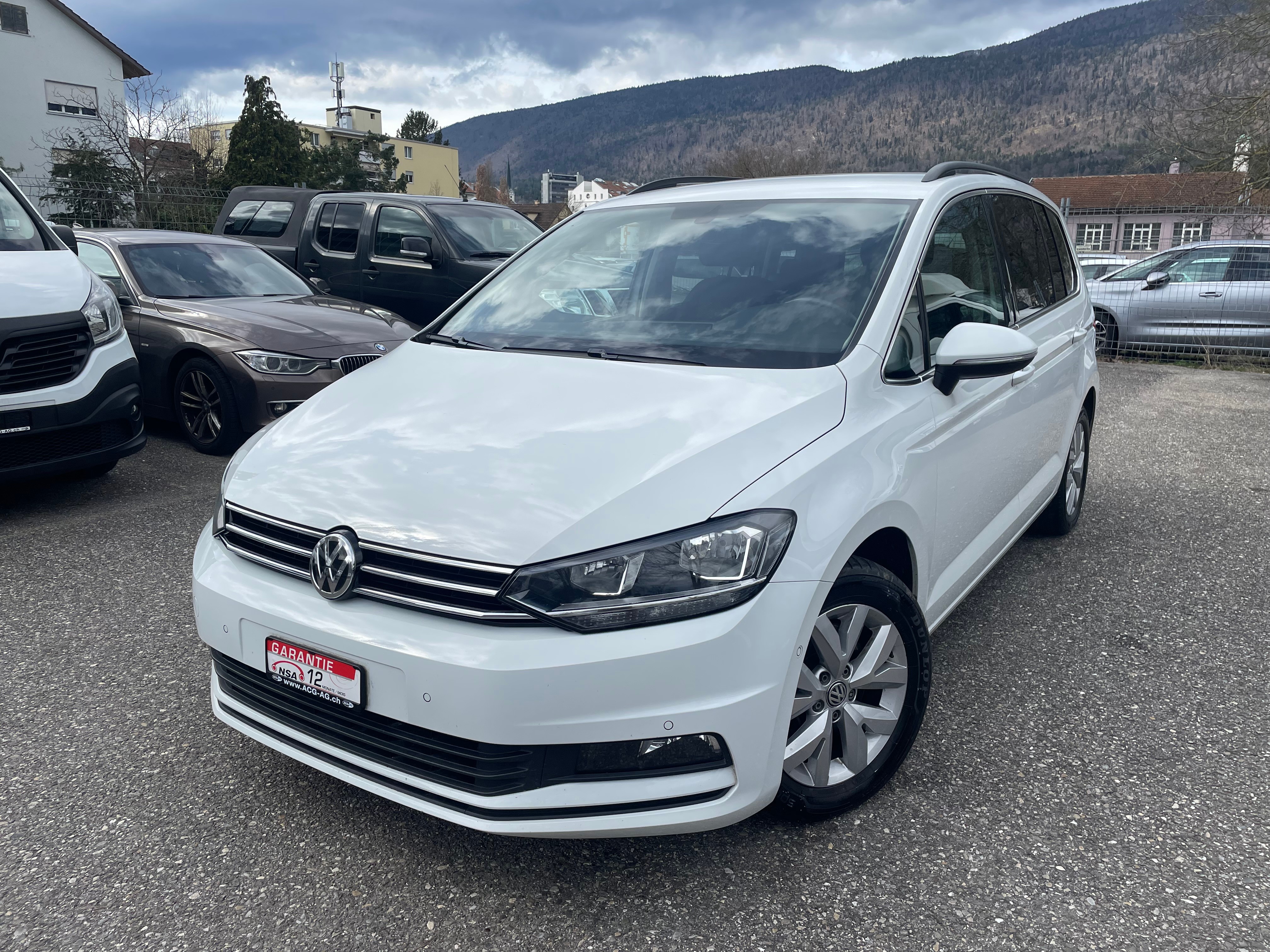 VW Touran 2.0 TDI BlueMotion Technol Comfortline DSG * 07x Sitze * Gr. Navi * Klima-auto * Tempomat * PDC V&H-Rückfahrkamera *