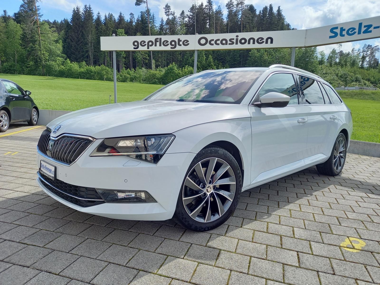 SKODA Superb Combi 2.0 TDi L&K 4x4 DSG