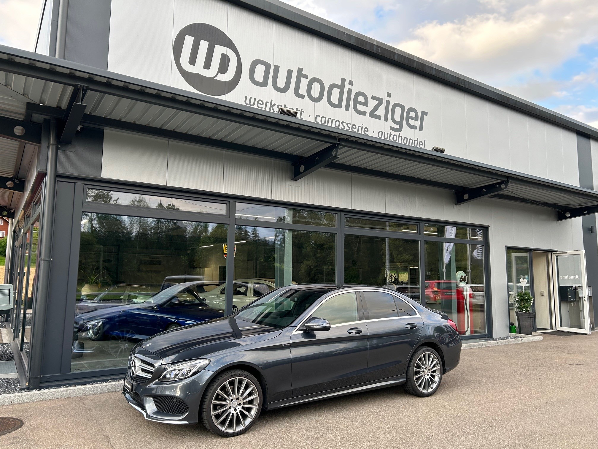 MERCEDES-BENZ C 220 d AMG Line 4Matic 7G-Tronic