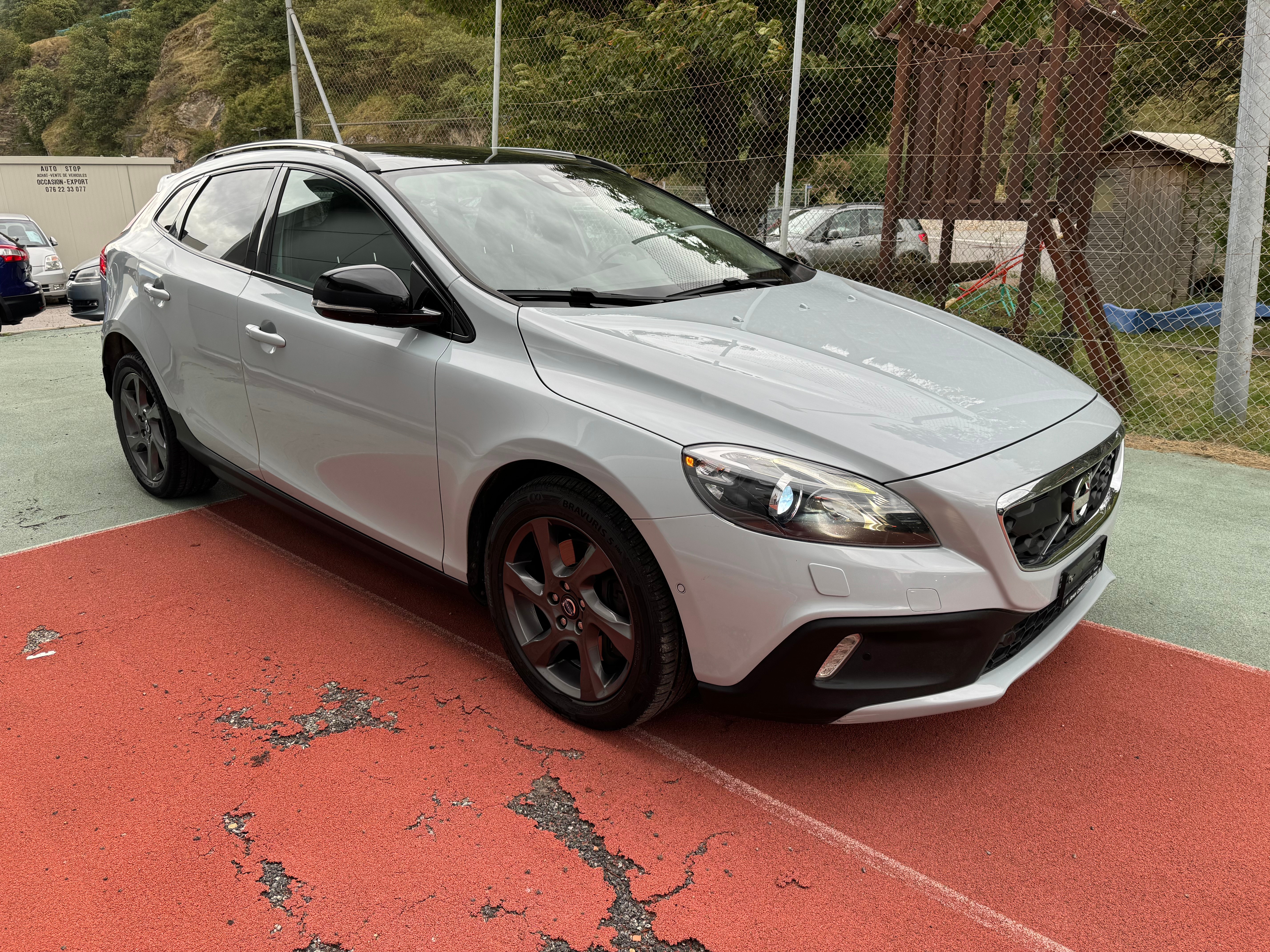 VOLVO V40 Cross Country T4 2.0 AWD Summum Geartronic