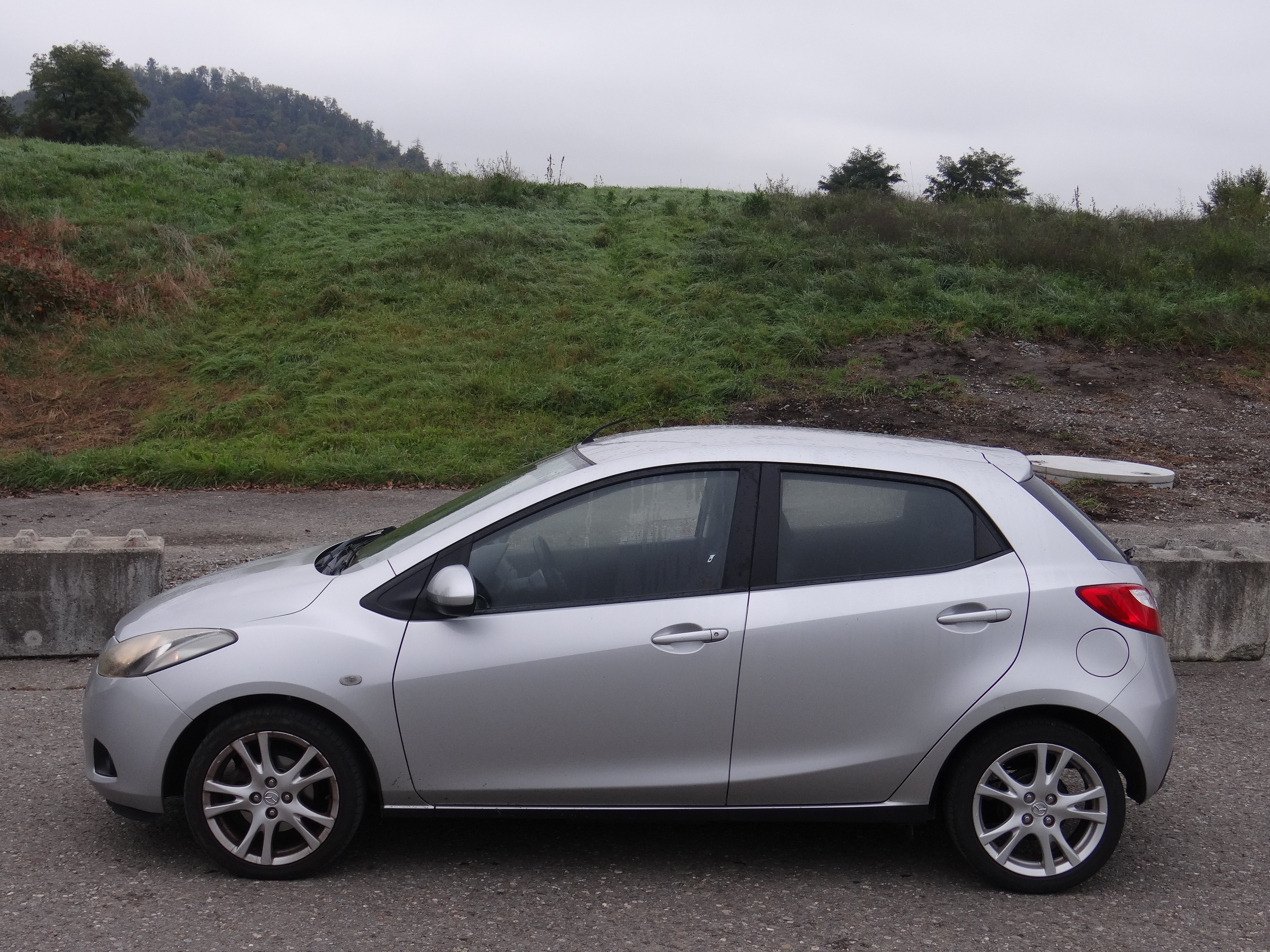 MAZDA 2 1.3i 16V Exclusive