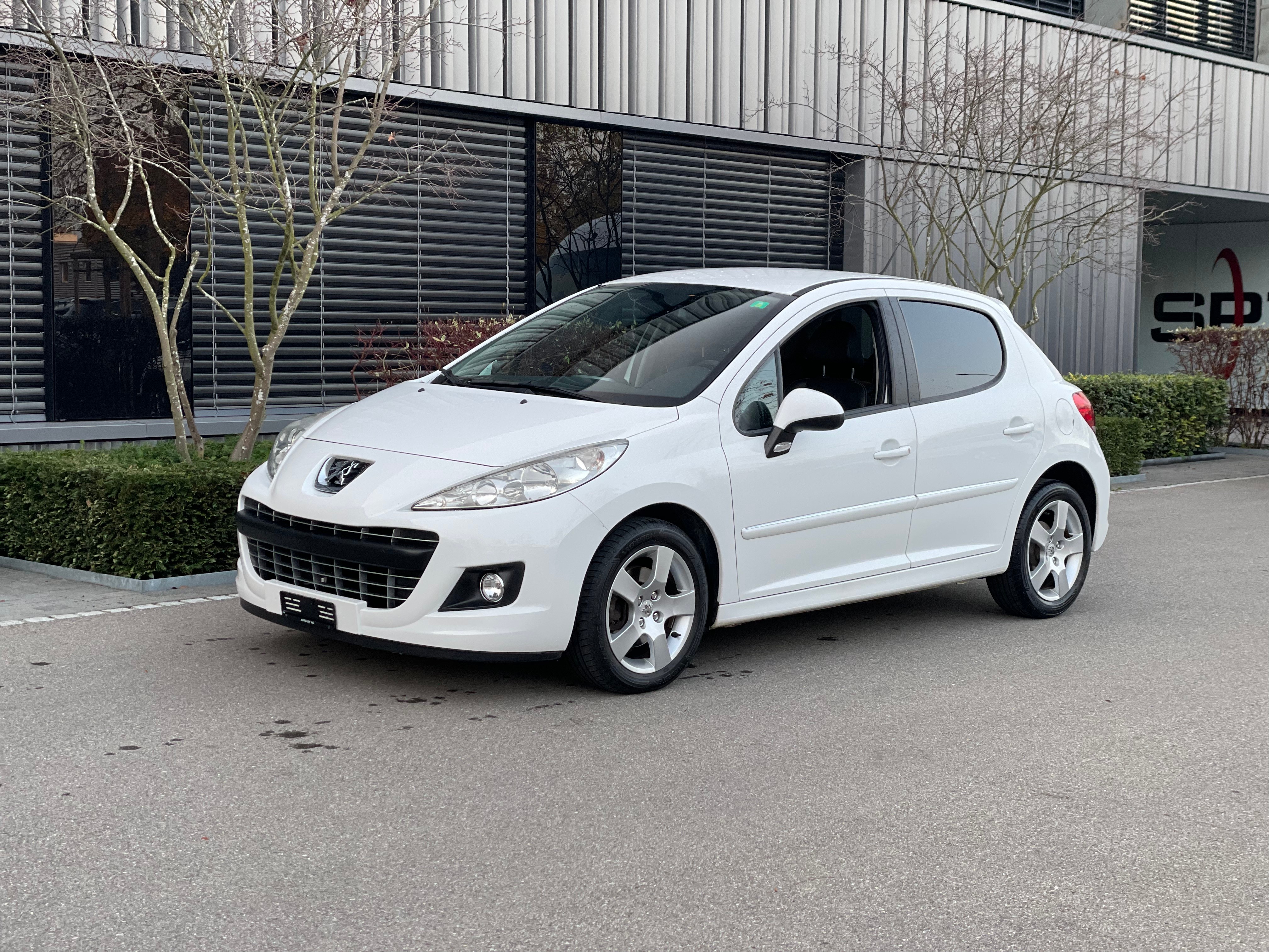 PEUGEOT 207 1.6 16V Allure Automatic