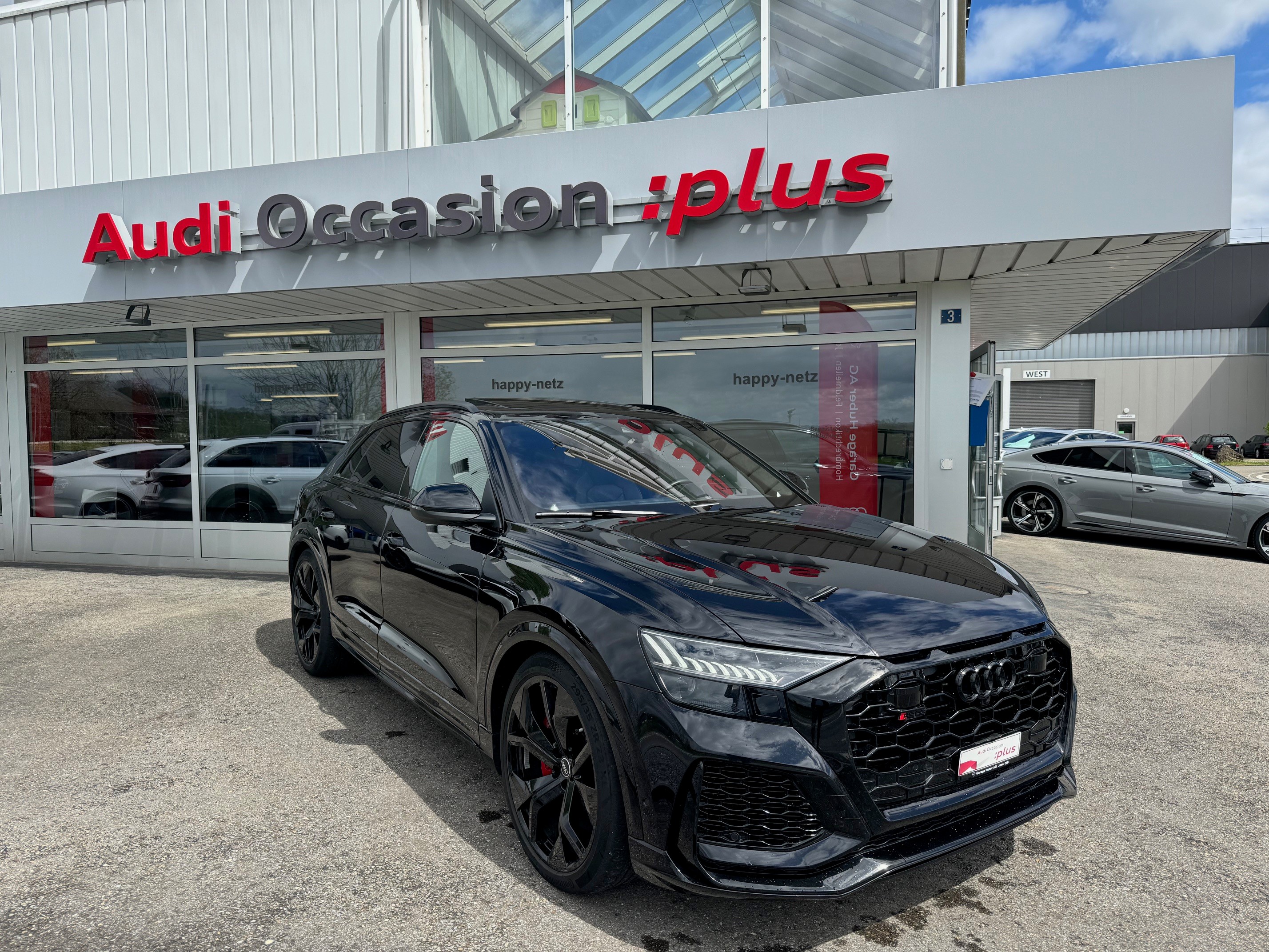 AUDI RSQ8 quattro tiptronic