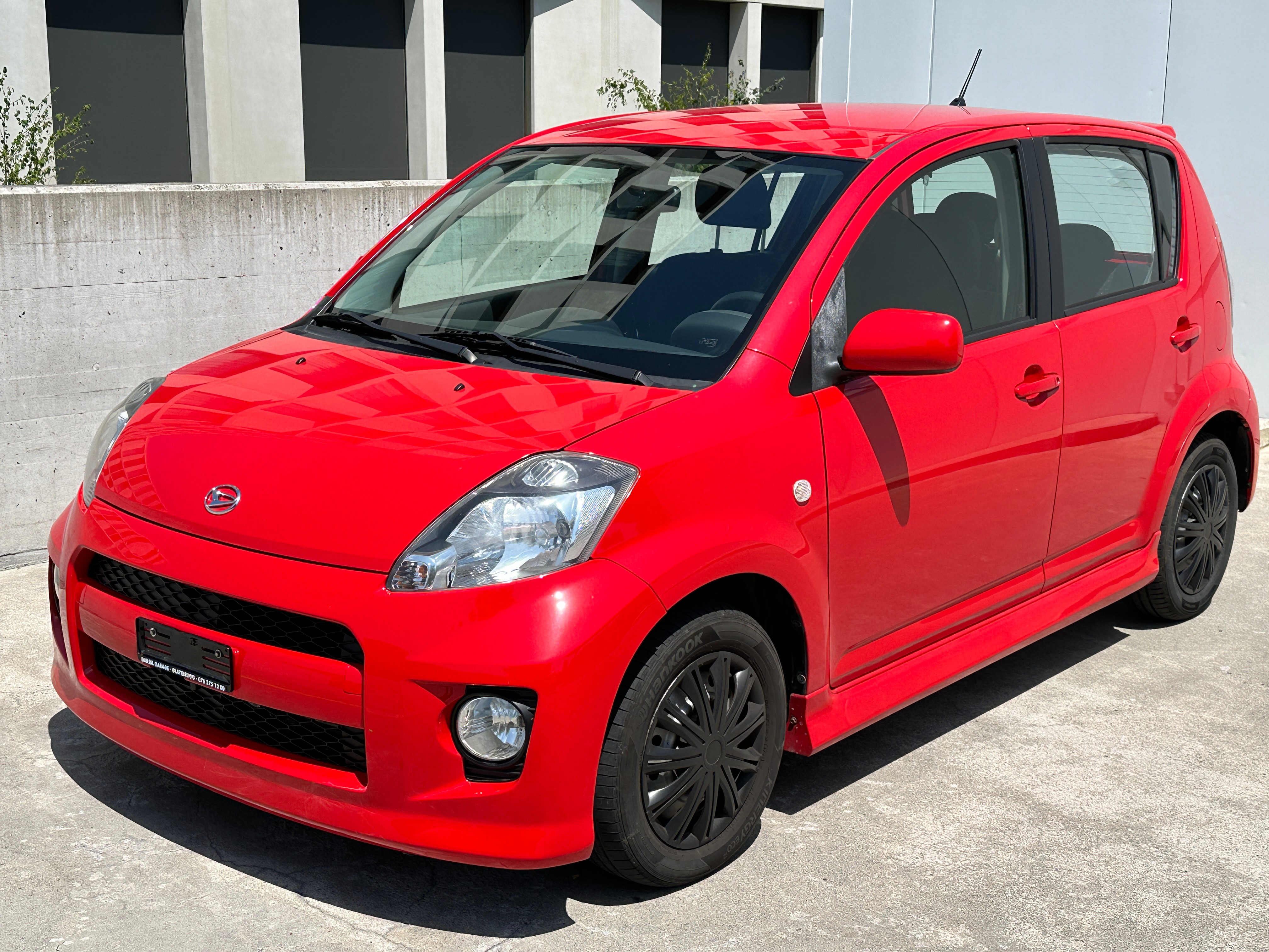 DAIHATSU Sirion 1.3 S Custom 4WD Automatic