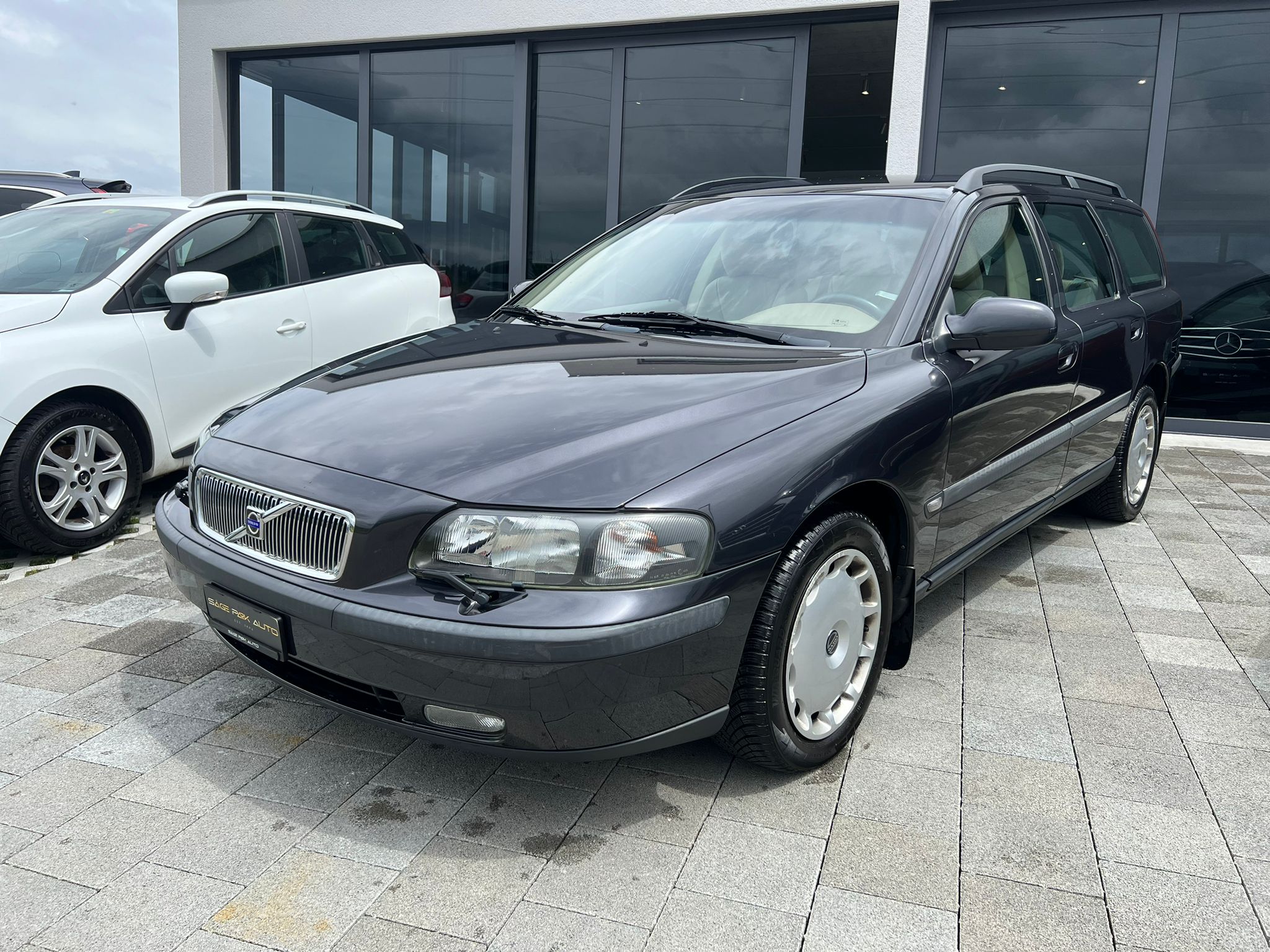 VOLVO V70 2.4T AWD