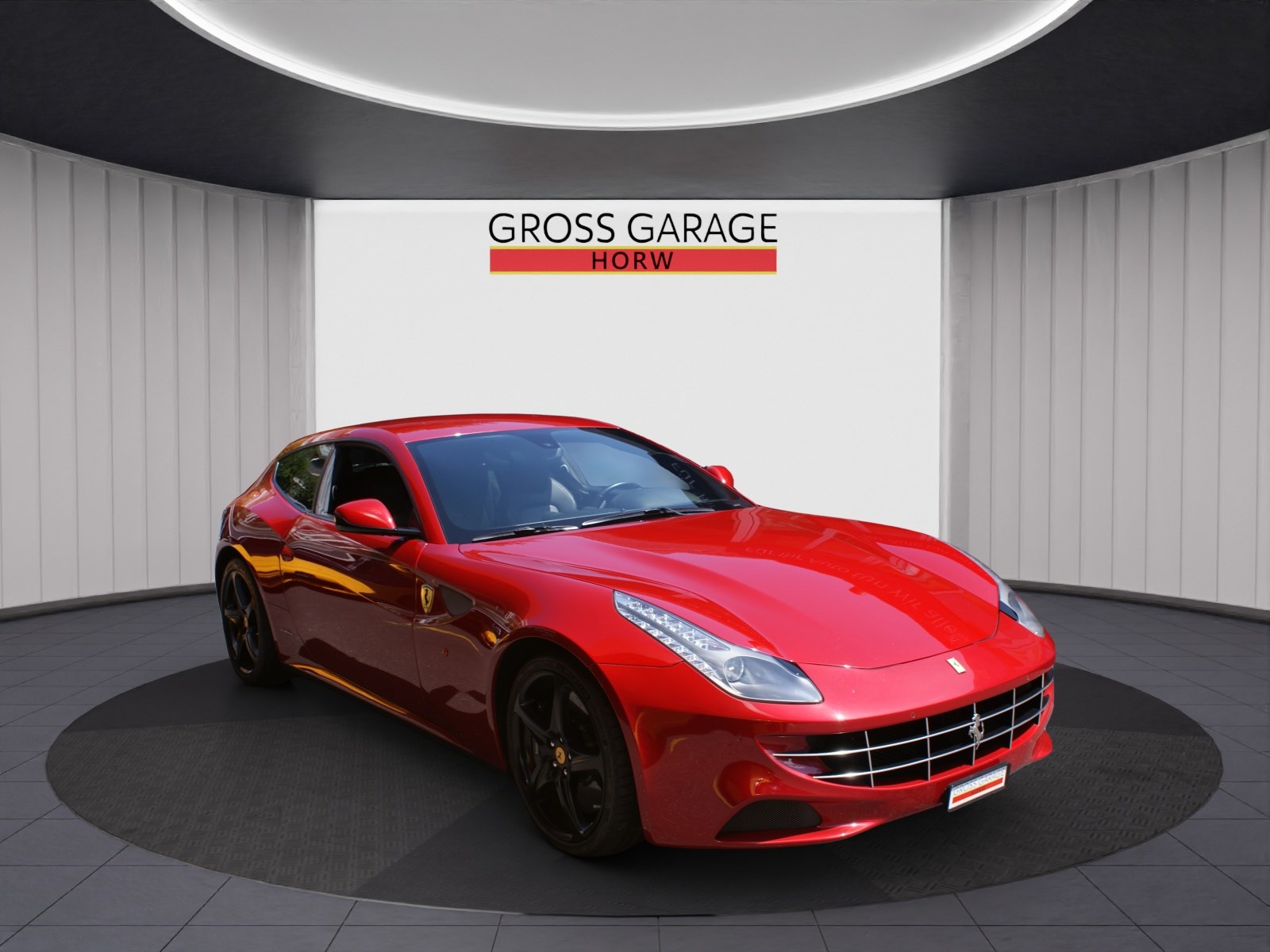 FERRARI FF