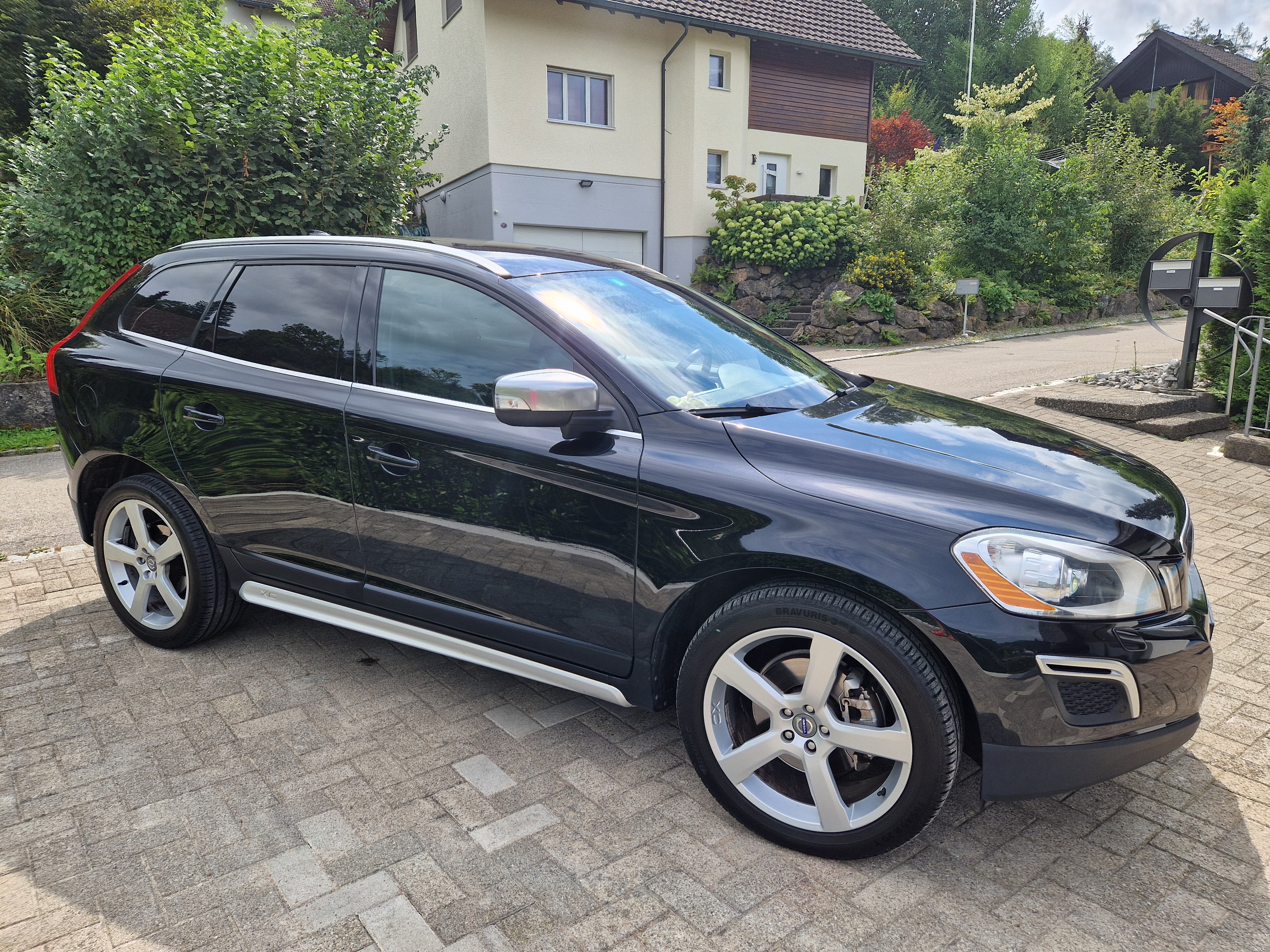 VOLVO XC60 T6 AWD R-Design Geartronic