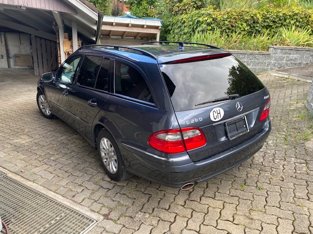 MERCEDES-BENZ E 280 Classic 4Matic Automatic