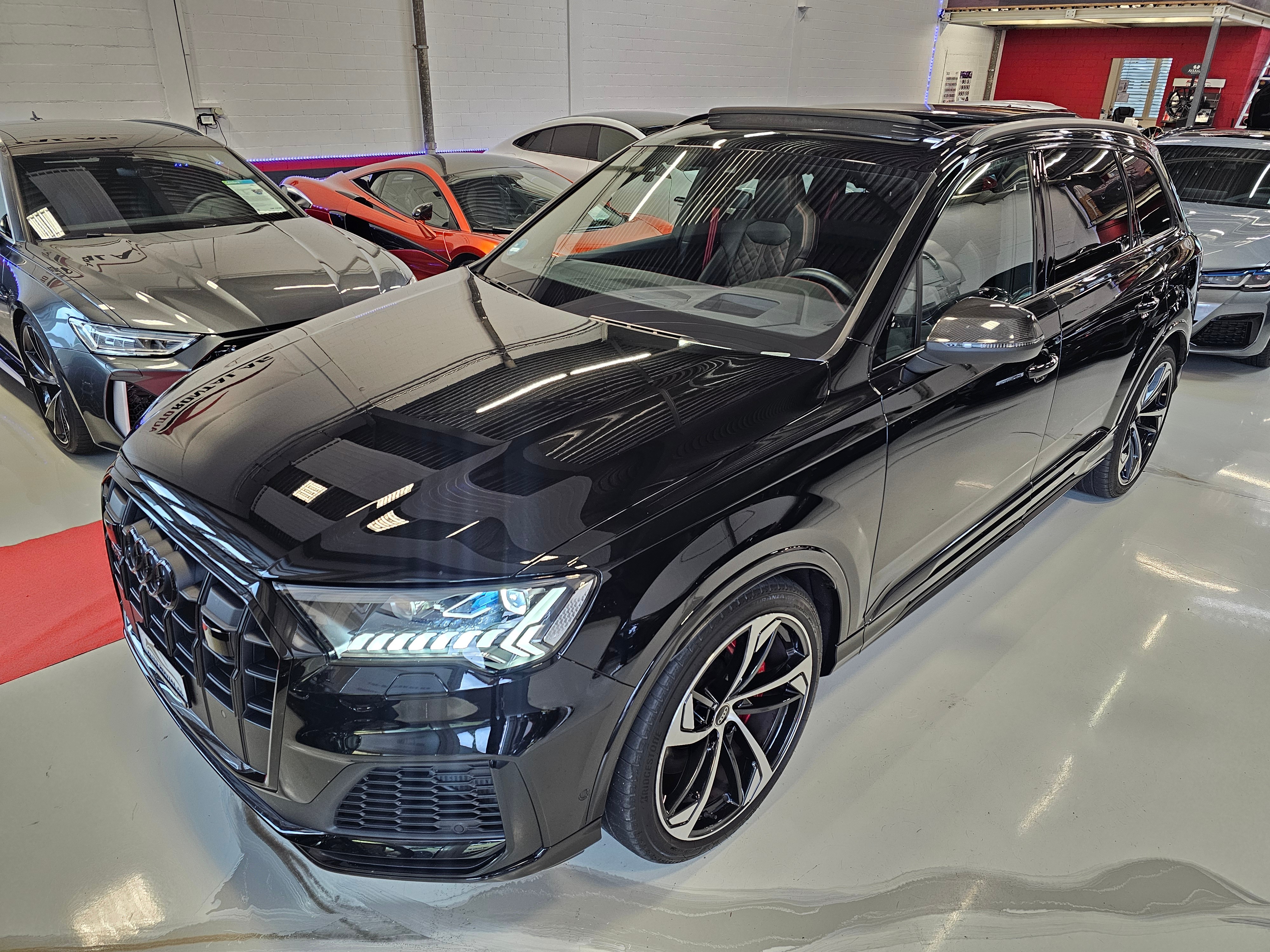 AUDI SQ7 TFSI quattro tiptronic