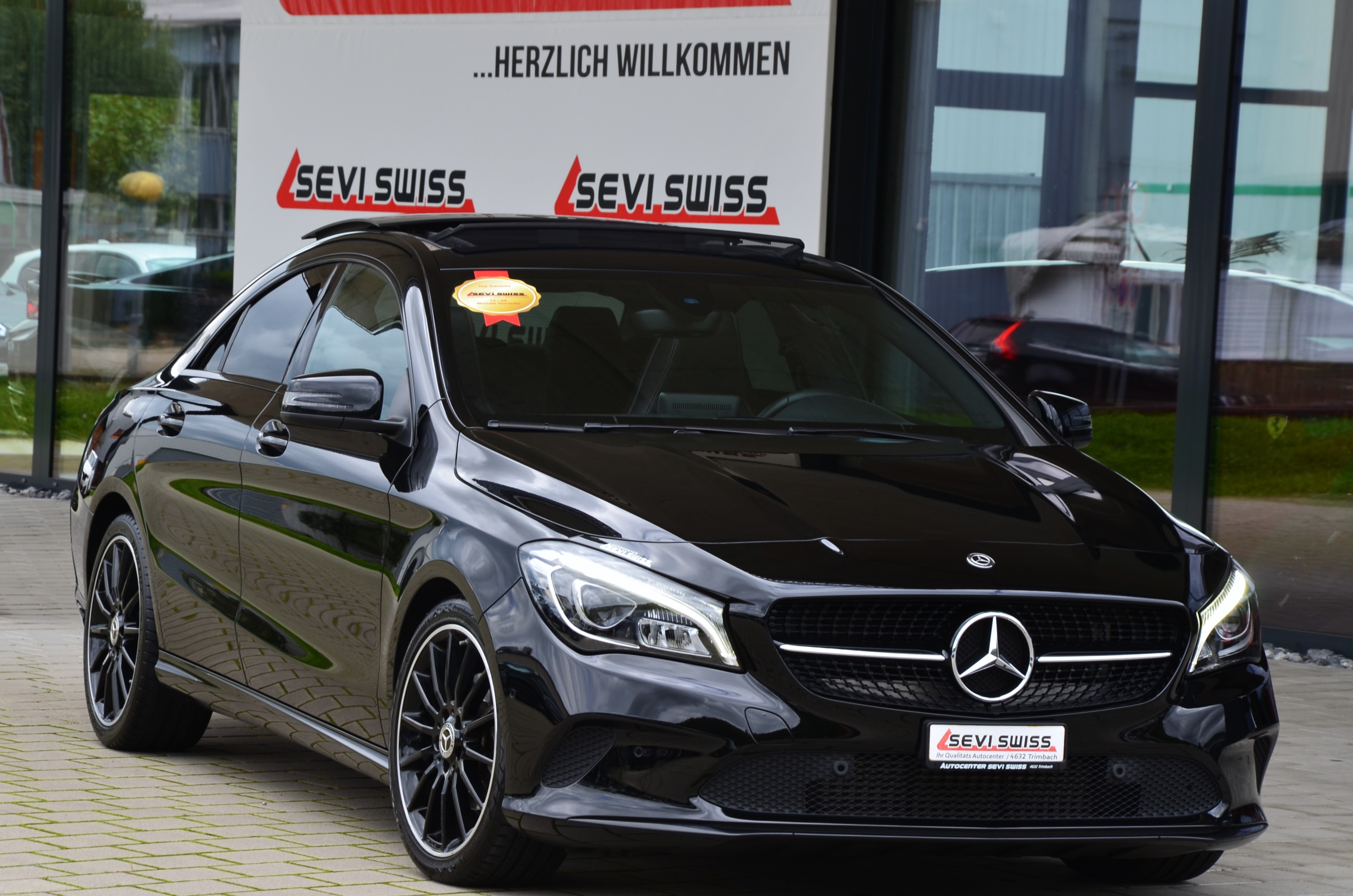 MERCEDES-BENZ CLA 200 Night Star 7G-DCT