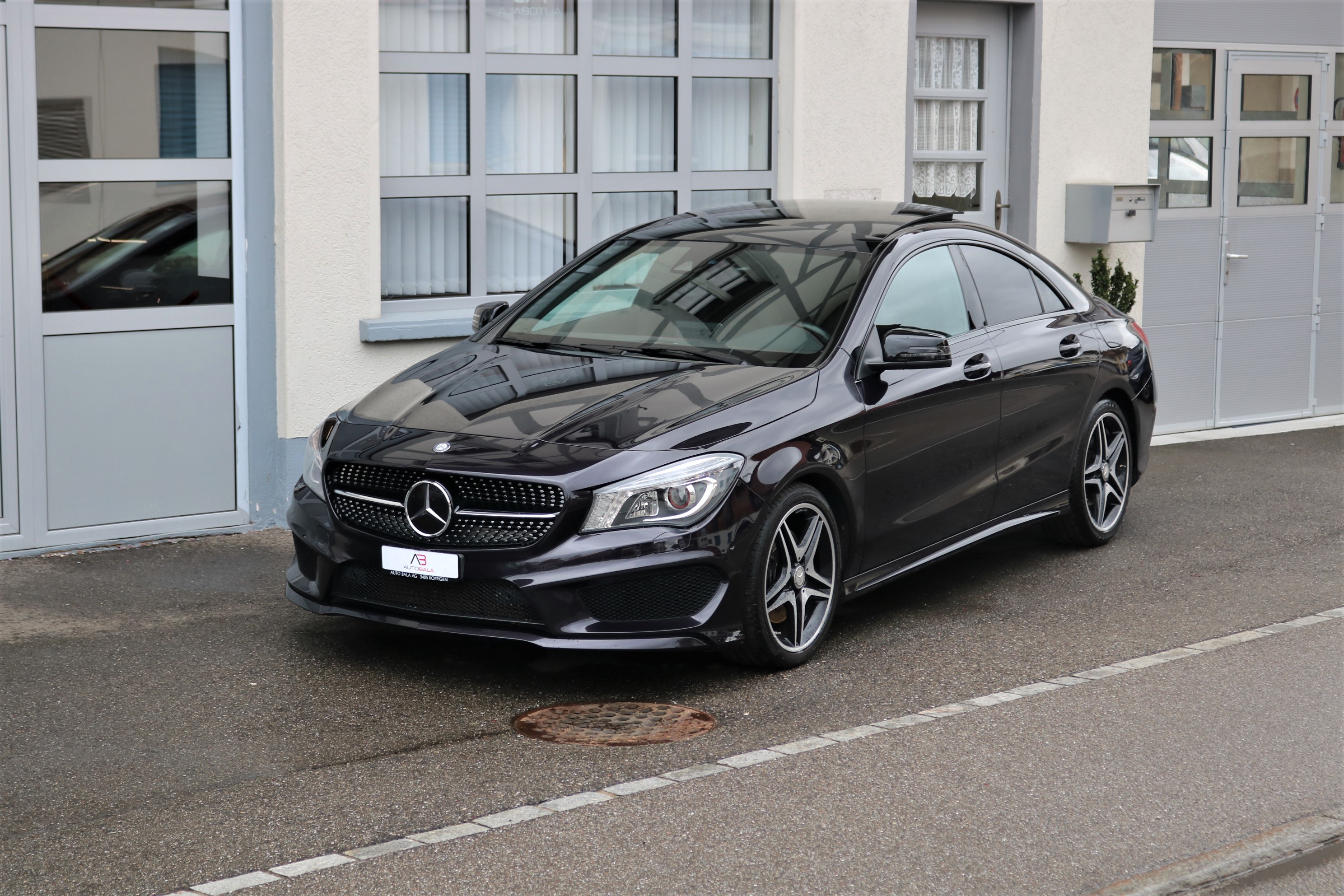 MERCEDES-BENZ CLA 250 AMG Line 7G-DCT 4Matic