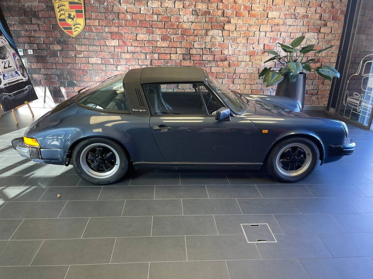 PORSCHE 911 SC Targa