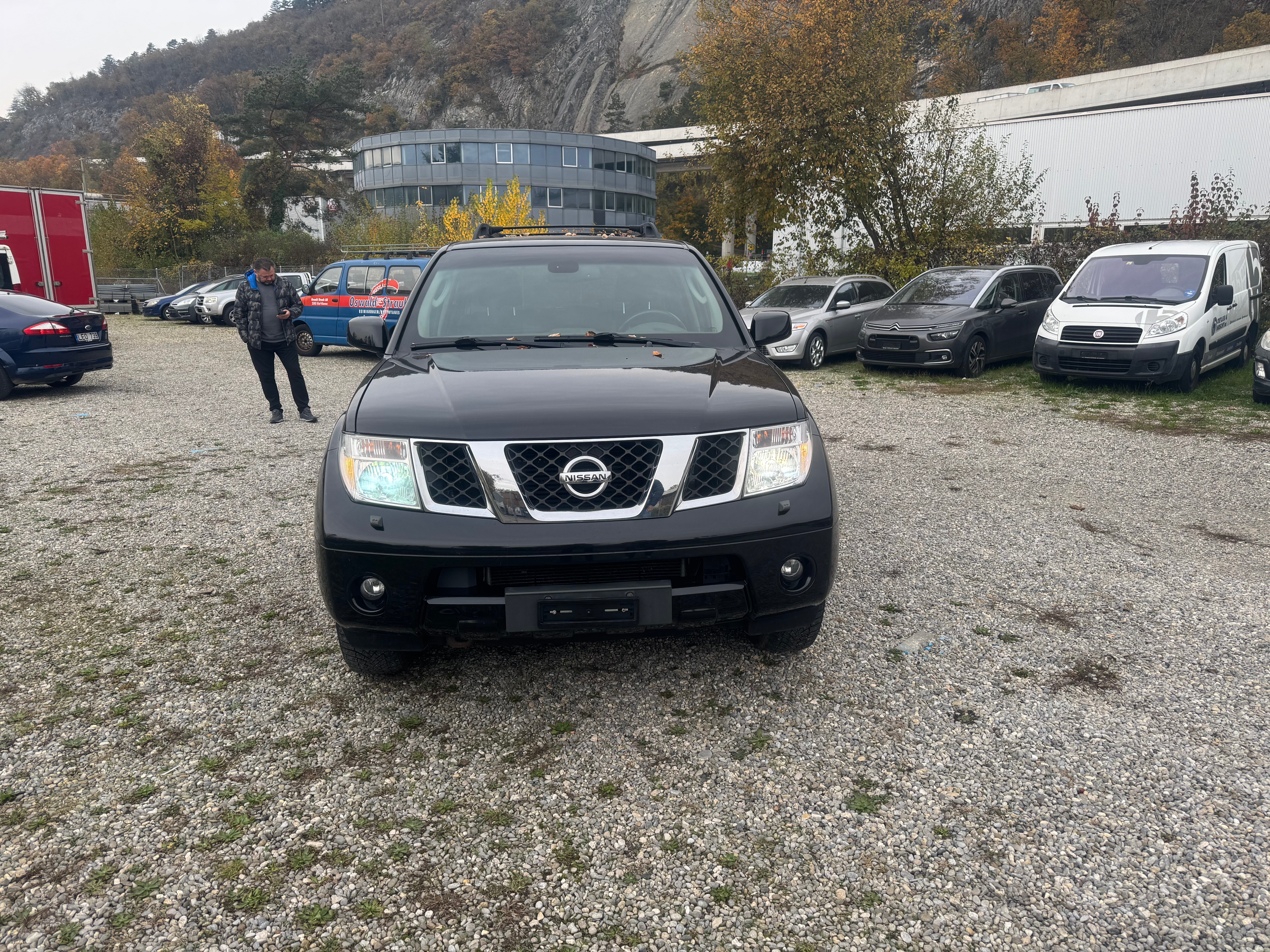 NISSAN Pathfinder 2.5 dCi LE