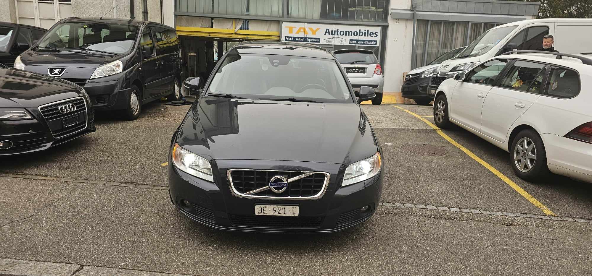 VOLVO V70 D3