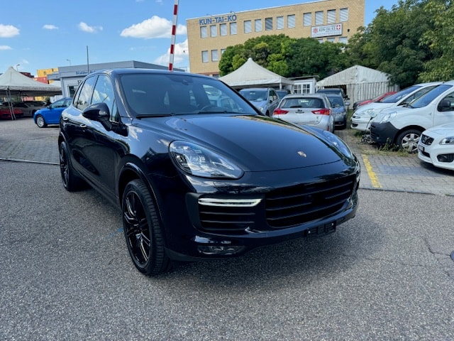 PORSCHE Cayenne Turbo