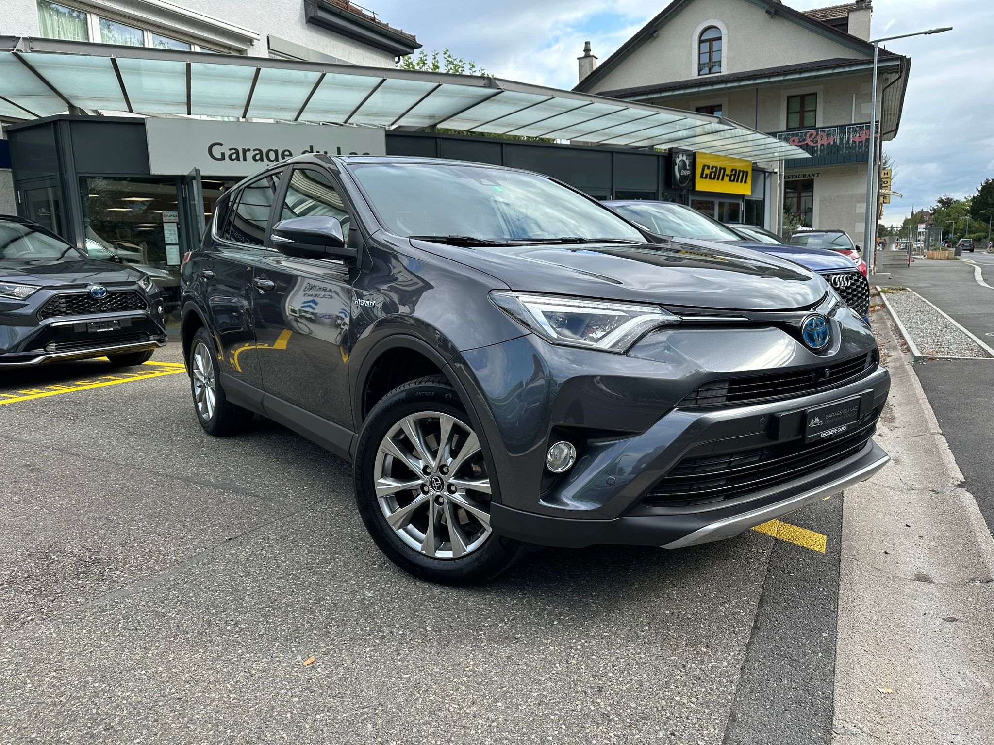 TOYOTA RAV-4 2.5 HSD Sol Premium e-CVT