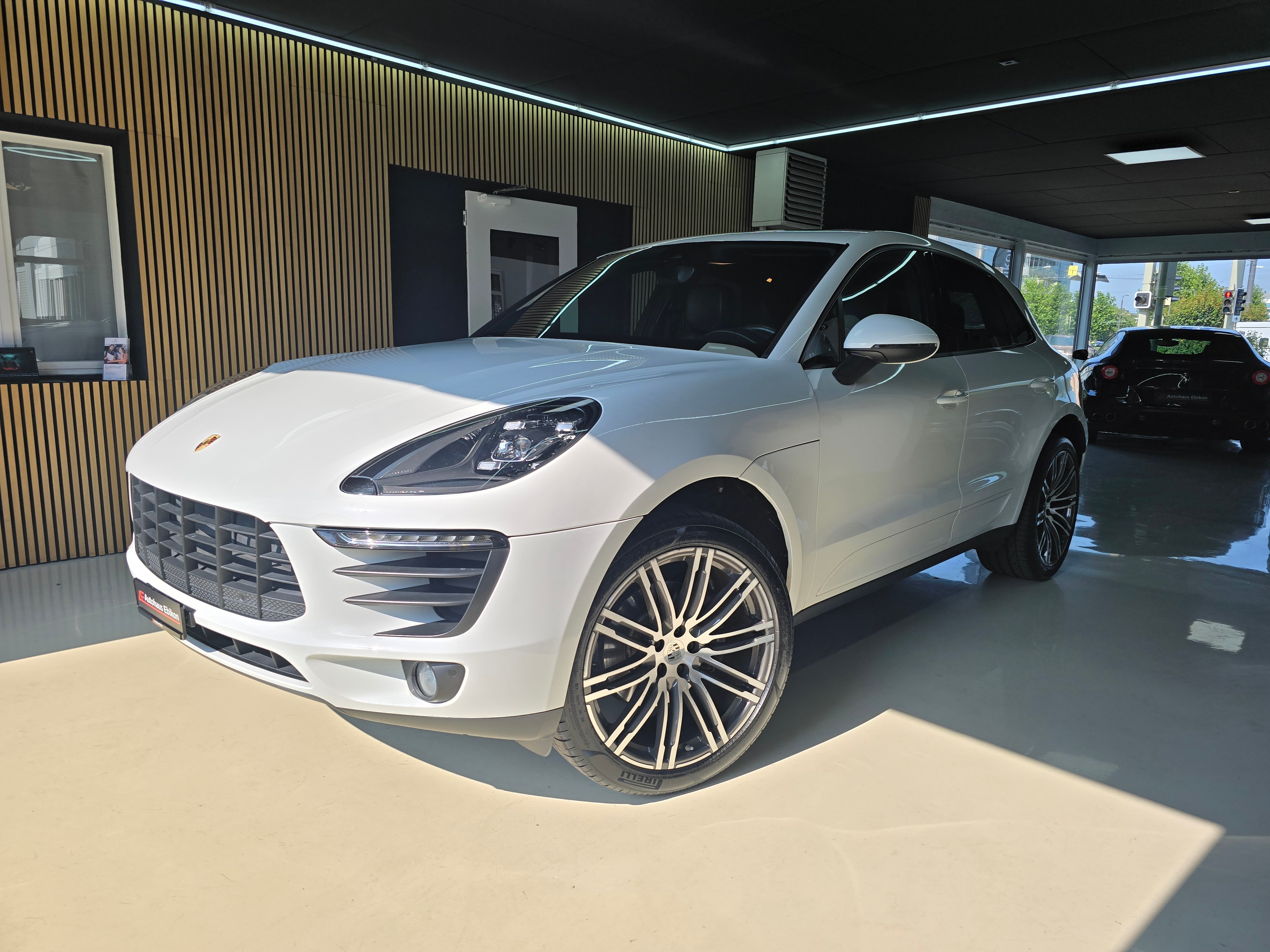 PORSCHE Macan PDK