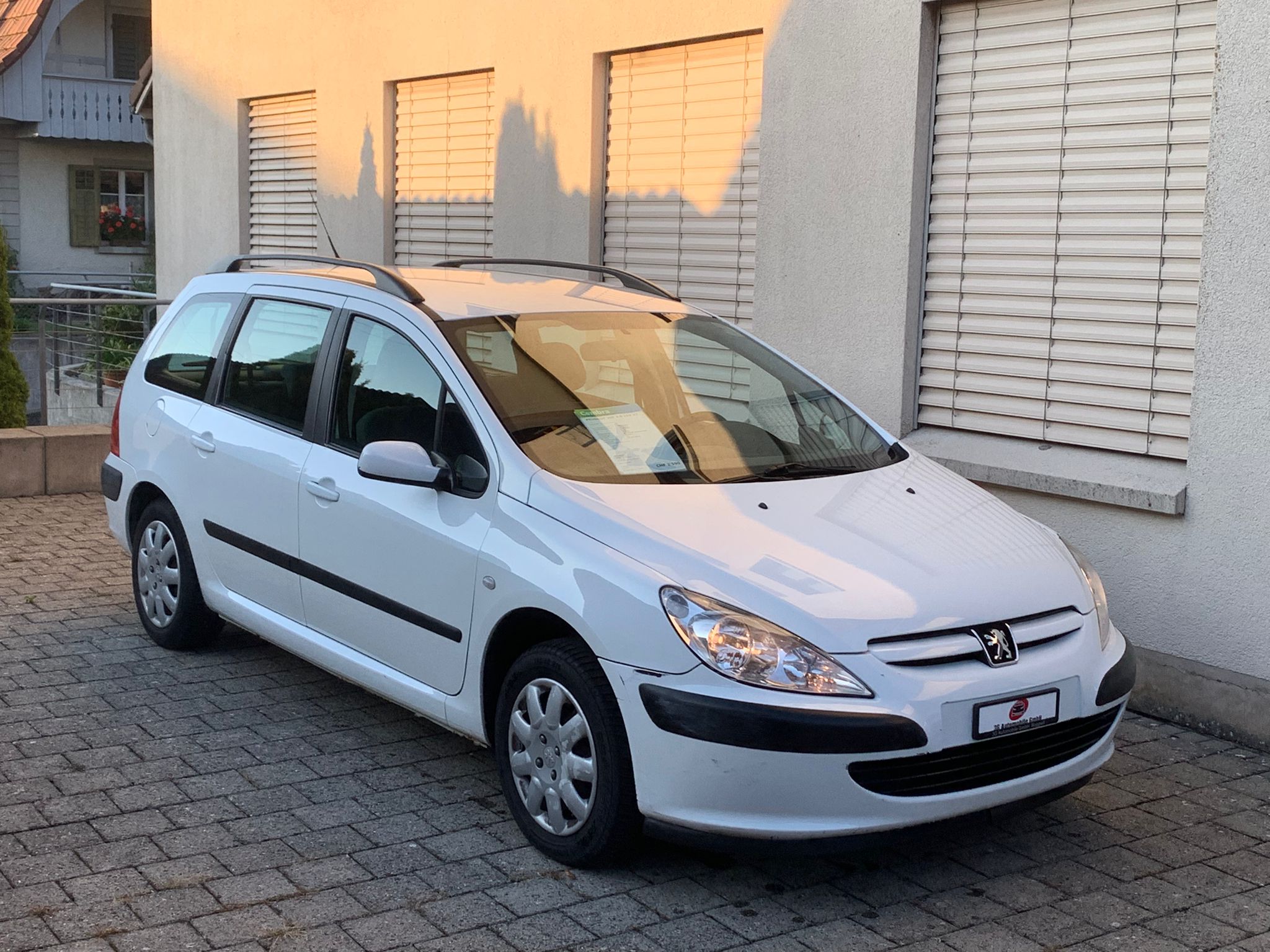 PEUGEOT 307 2.0 16V XT