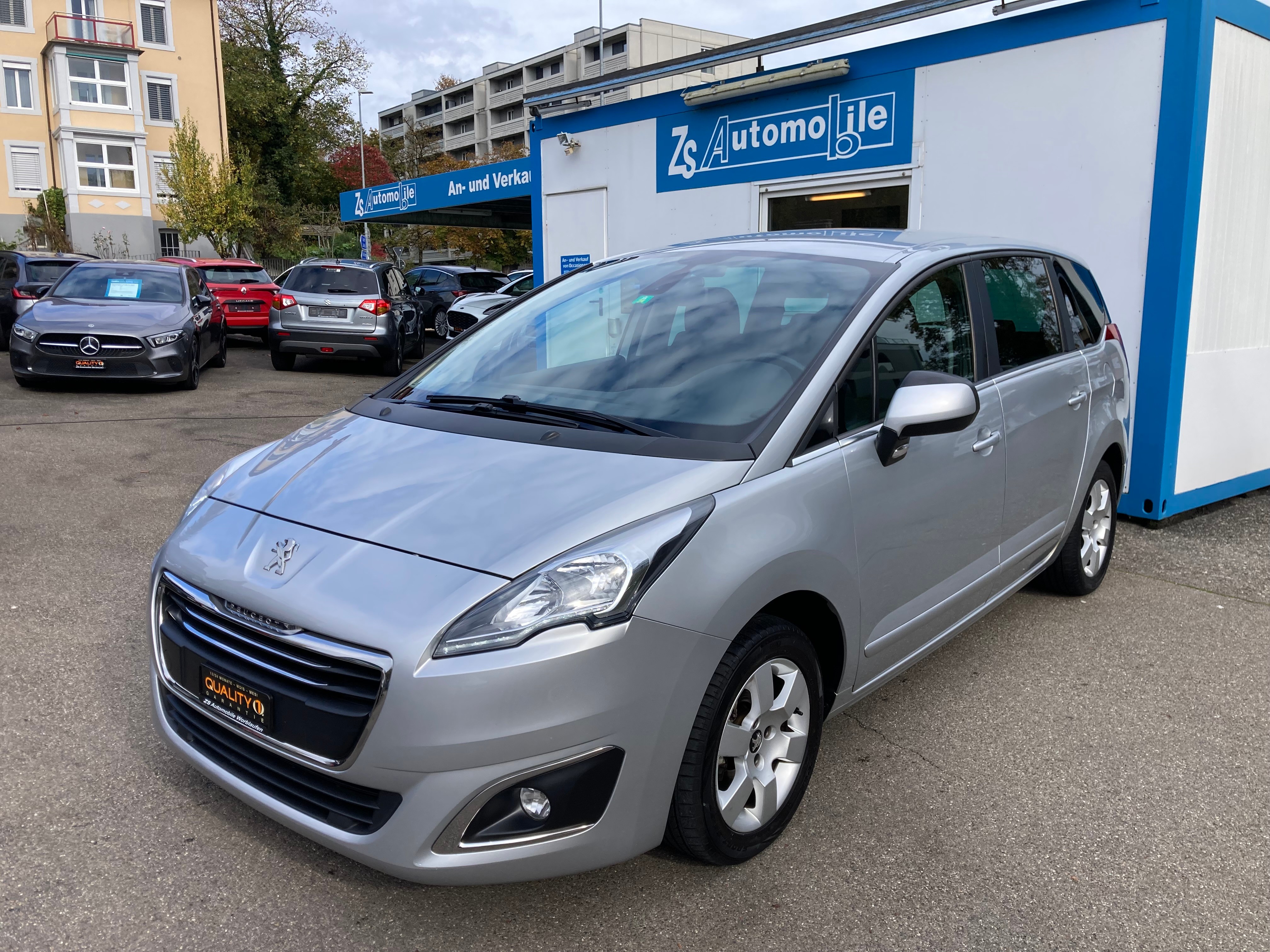 PEUGEOT 5008 1.6 16V VTI Active