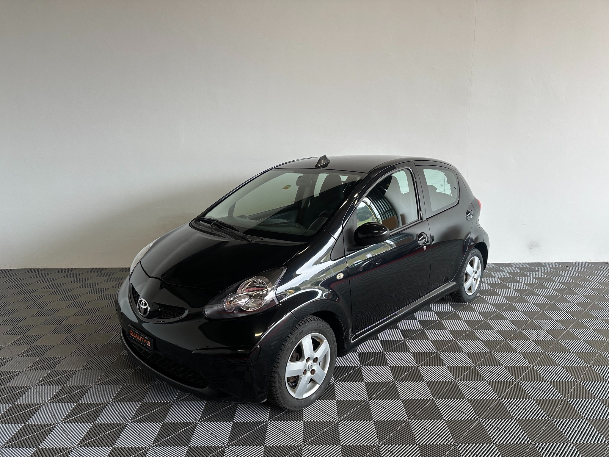 TOYOTA Aygo 1.0 Linea Terra