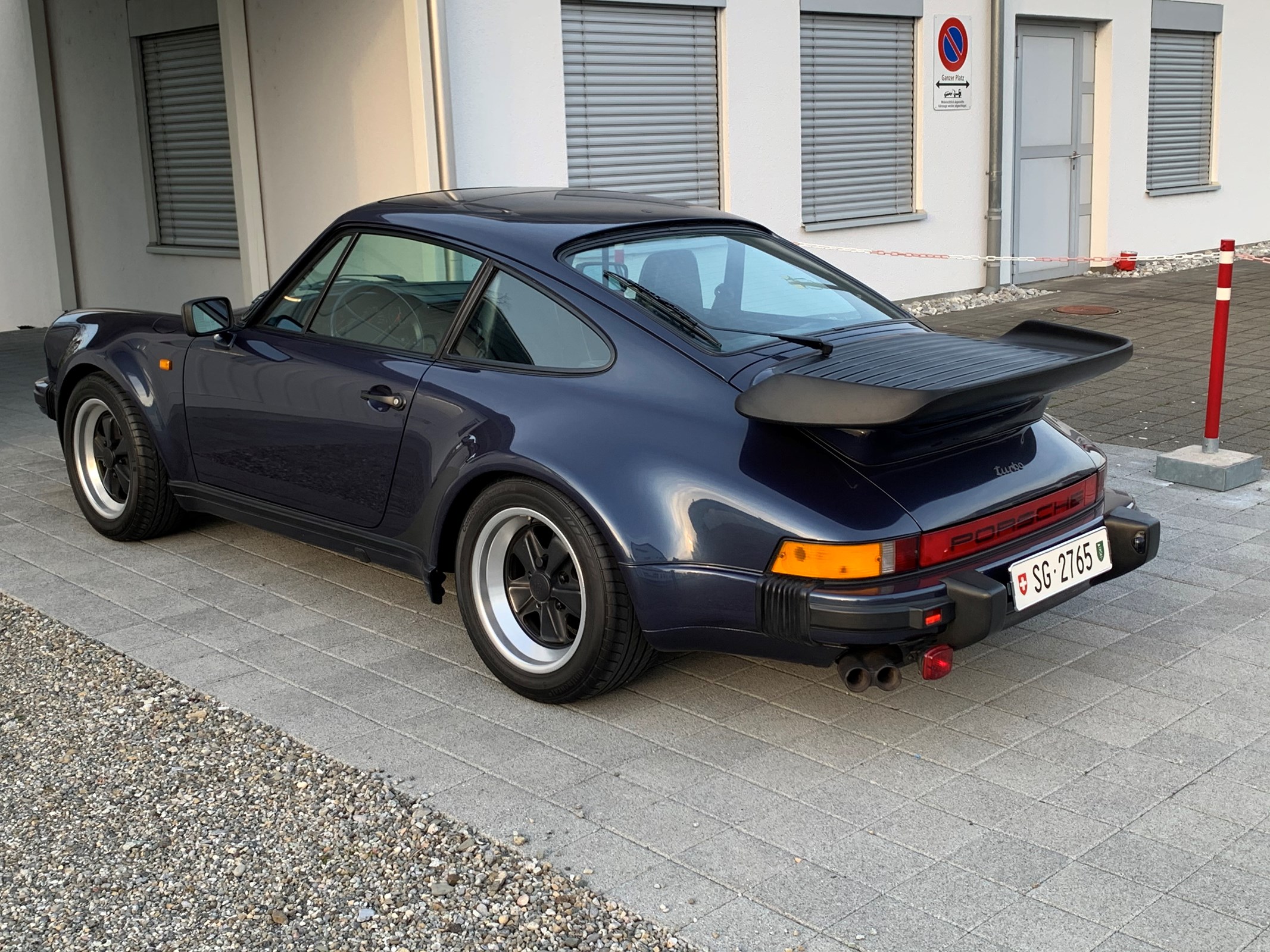 PORSCHE 911 930 Turbo