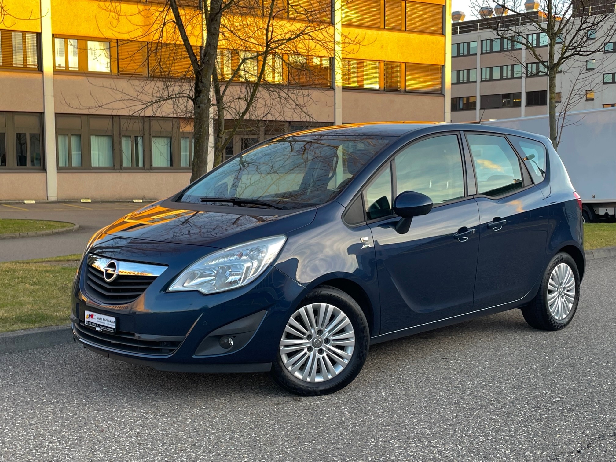 OPEL Meriva 1.4 Turbo Active Edition Automatic Frisch ab MFK/Garantie