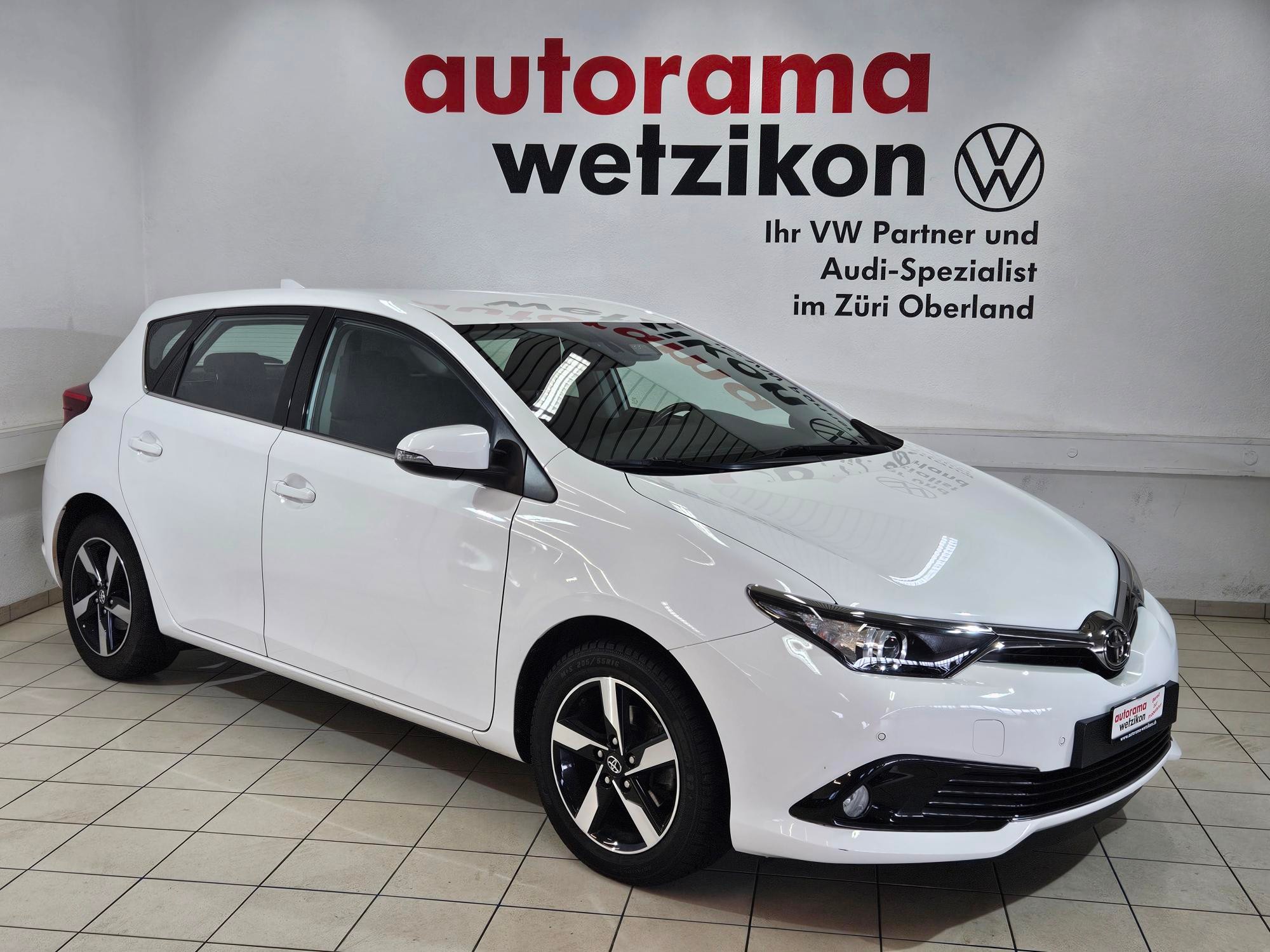 TOYOTA Auris 1.2 Turbo Trend CVT