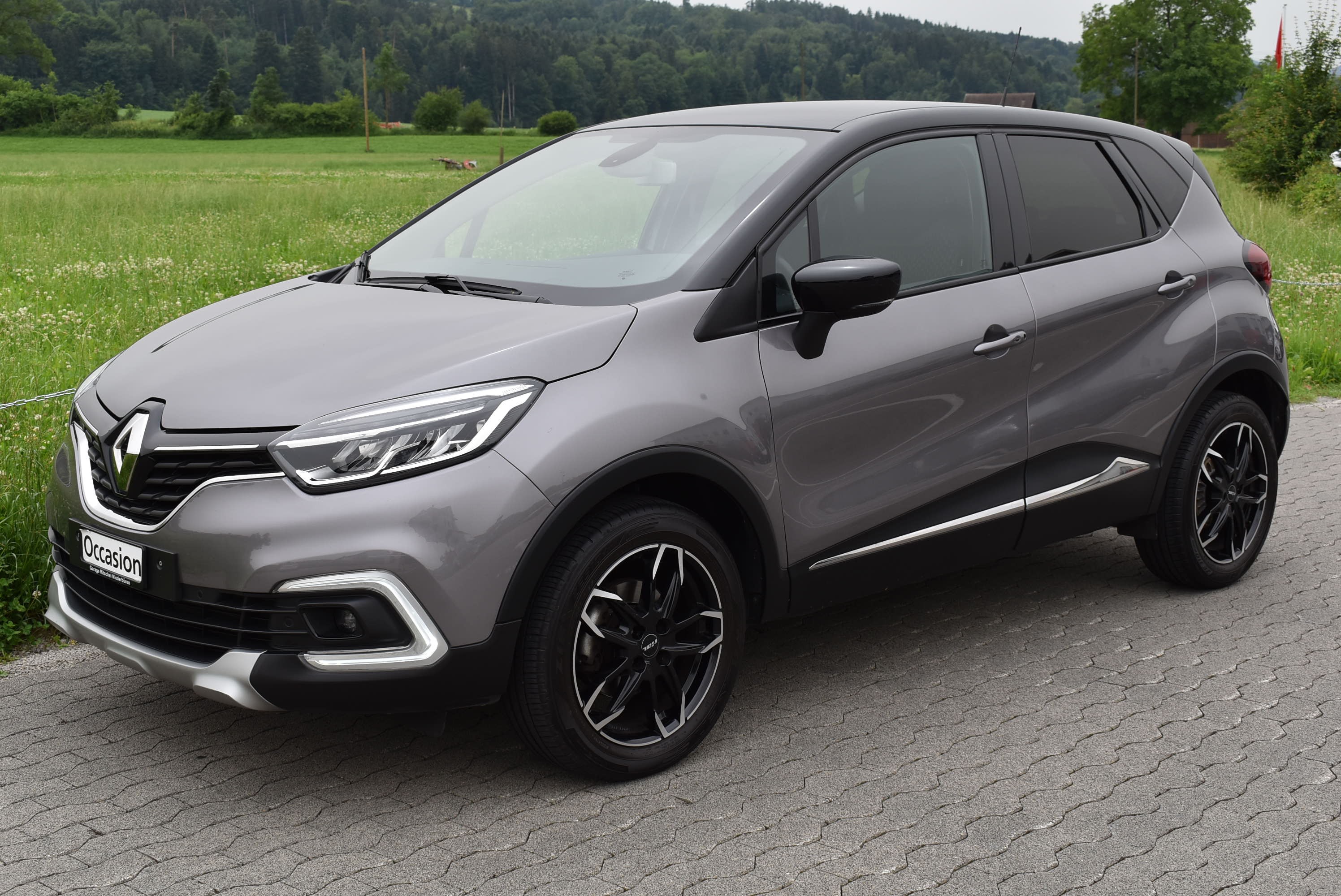 RENAULT Captur 1.2 T 16V Intens