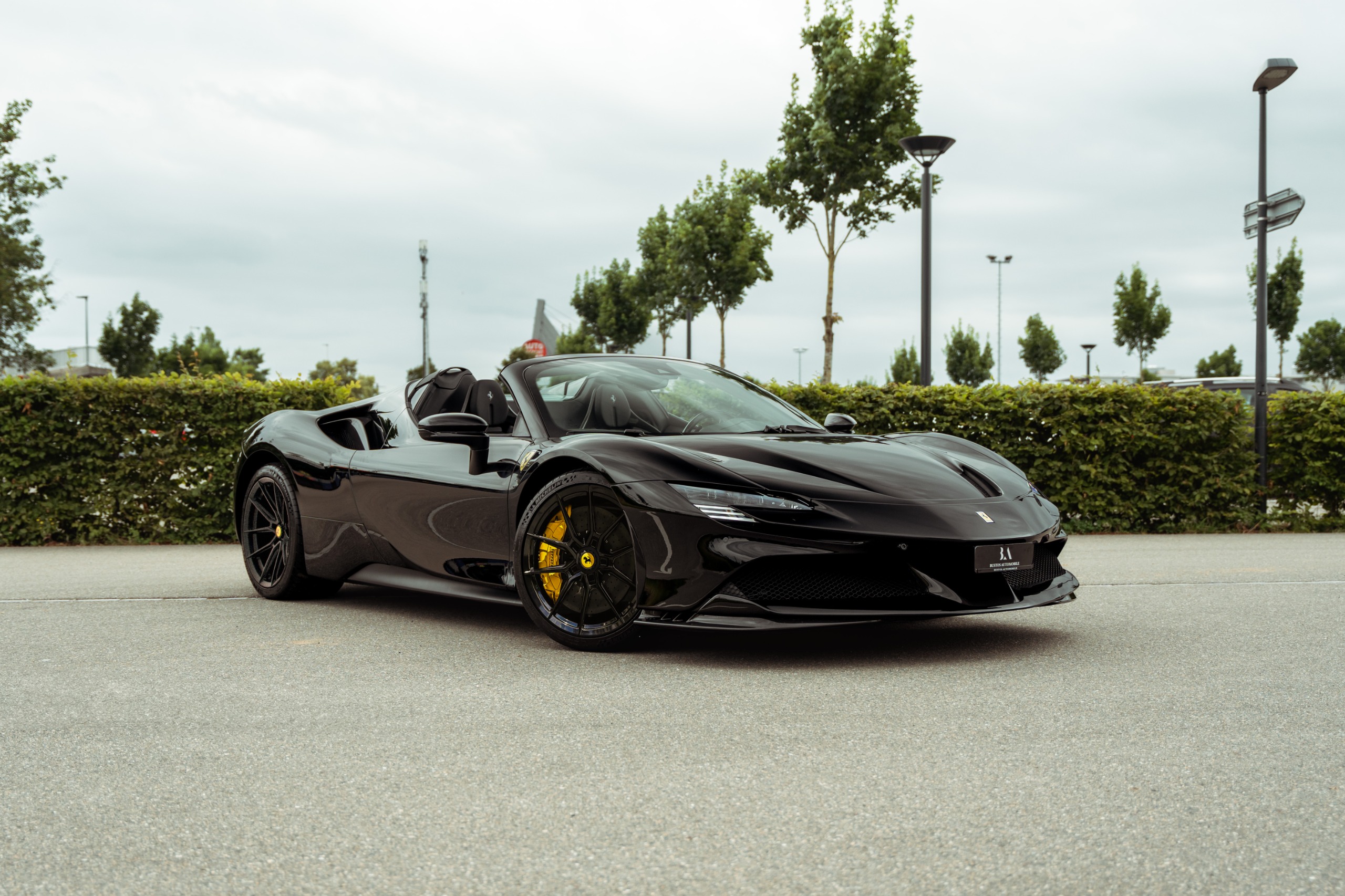 FERRARI SF90 Spider