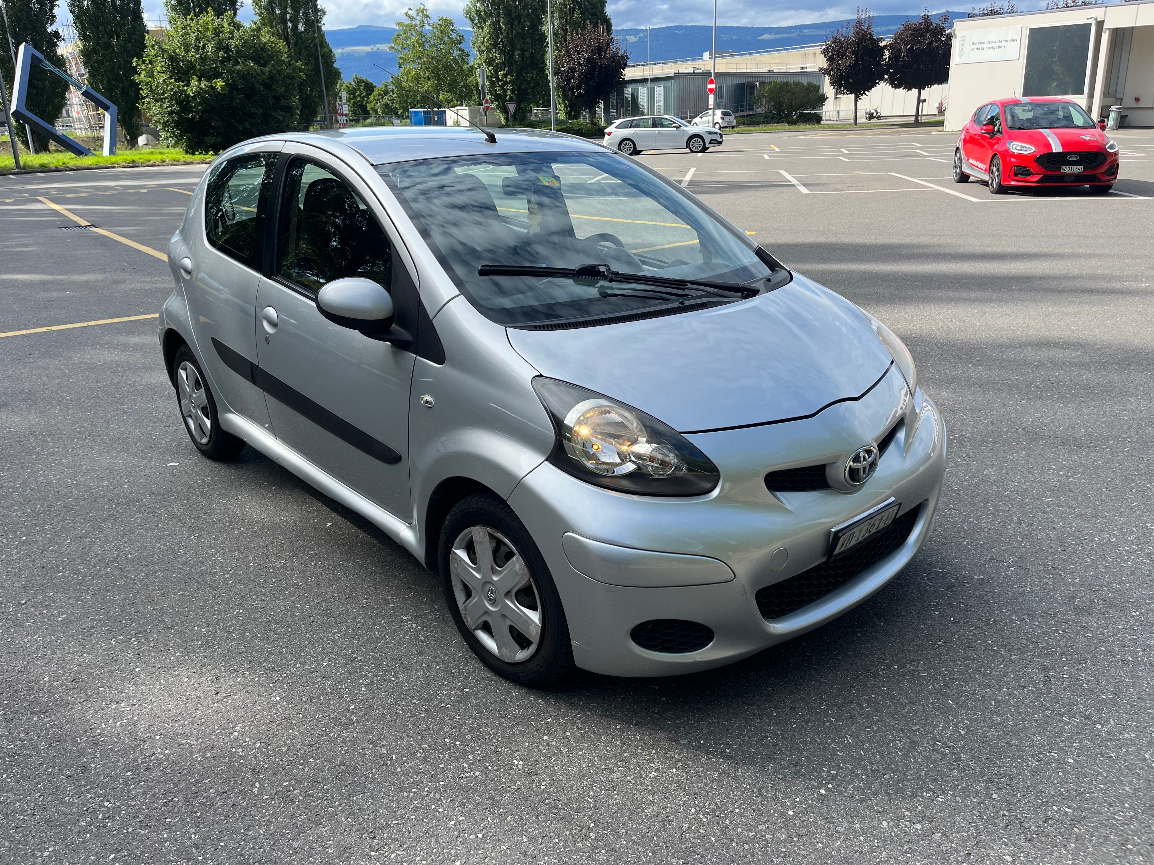 TOYOTA Aygo 1.0 Linea Terra