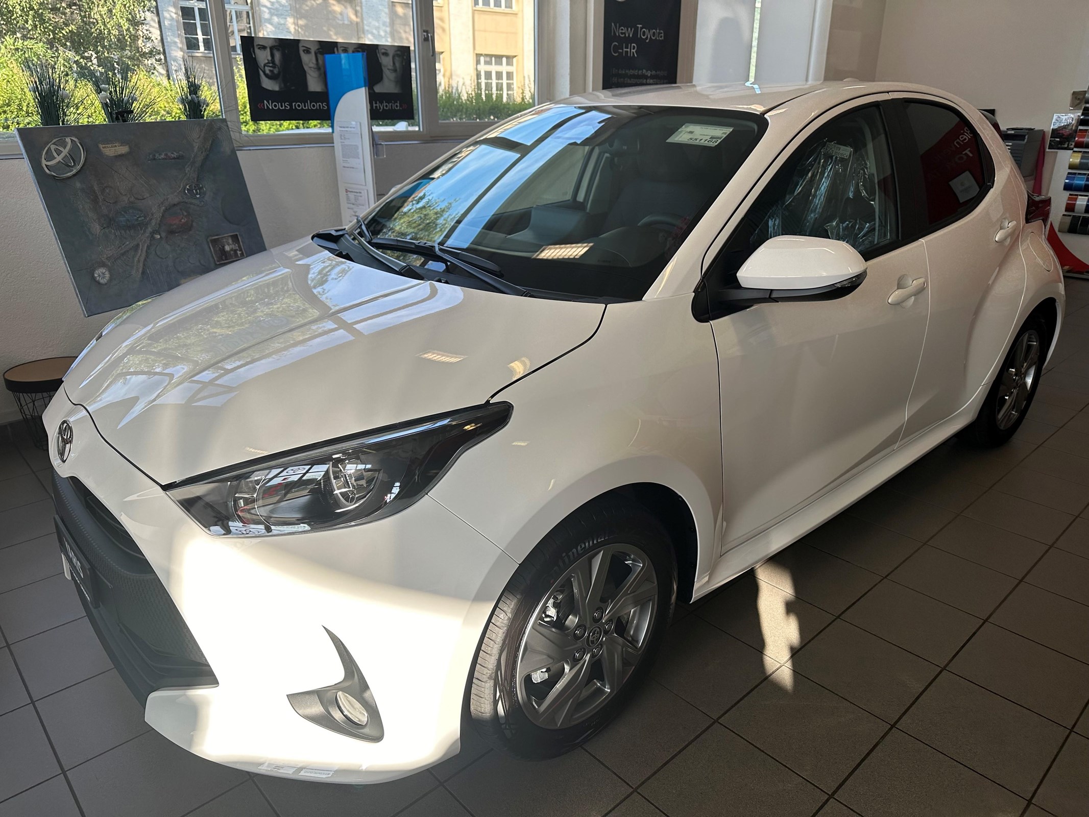 TOYOTA Yaris 1.5 VVT-i HSD Trend