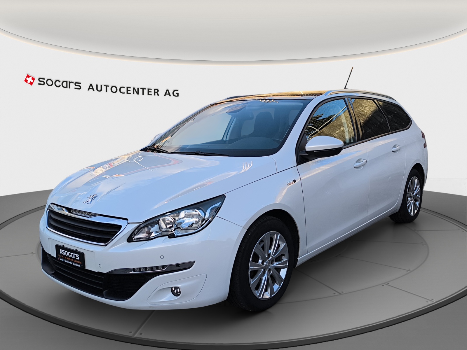 PEUGEOT 308 SW 1.2 THP Business mit Panorama Glasdach - Sitzheizung - Navi - Rückfahrkamera