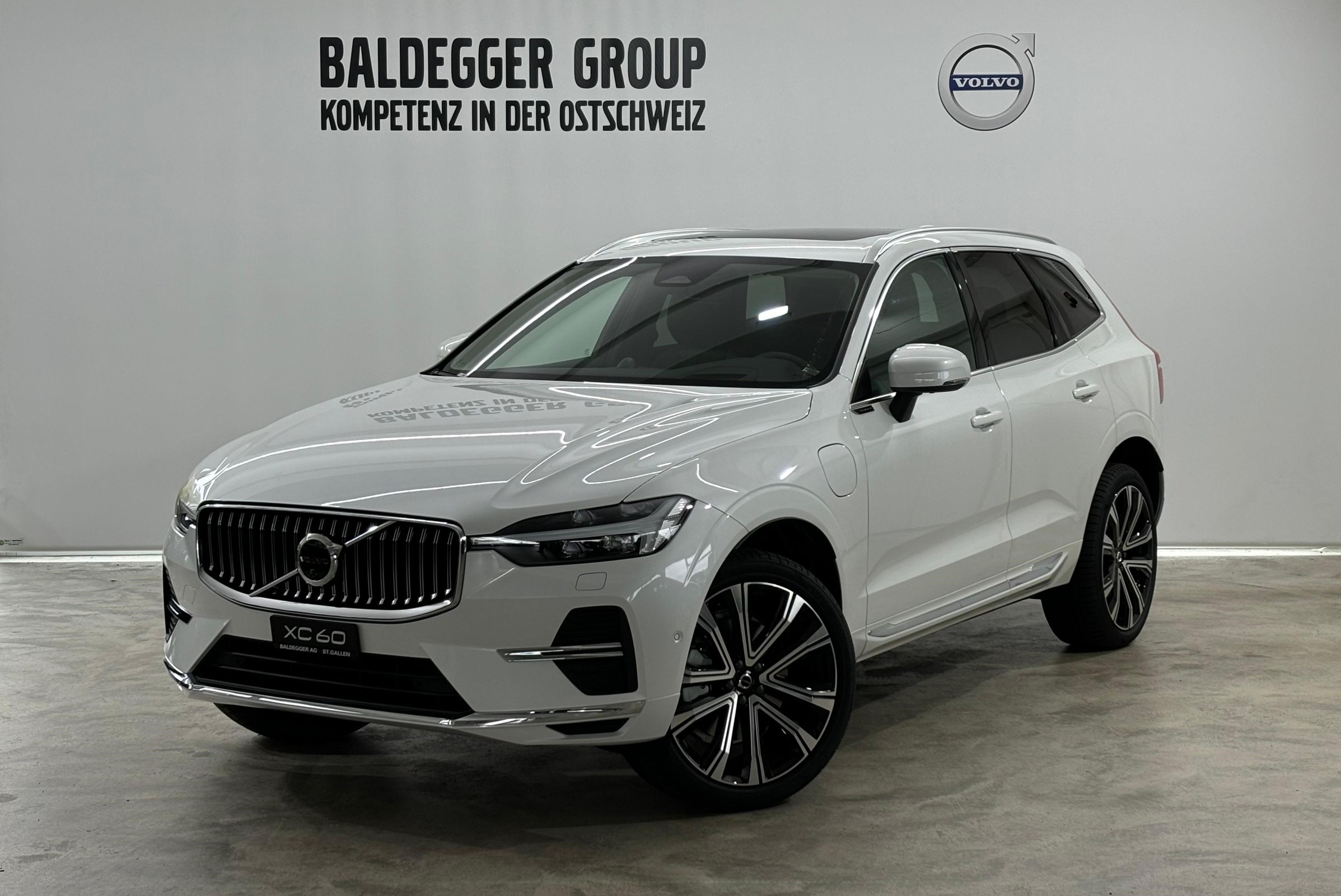 VOLVO XC60 2.0 T8 TE Ultra Bright eA