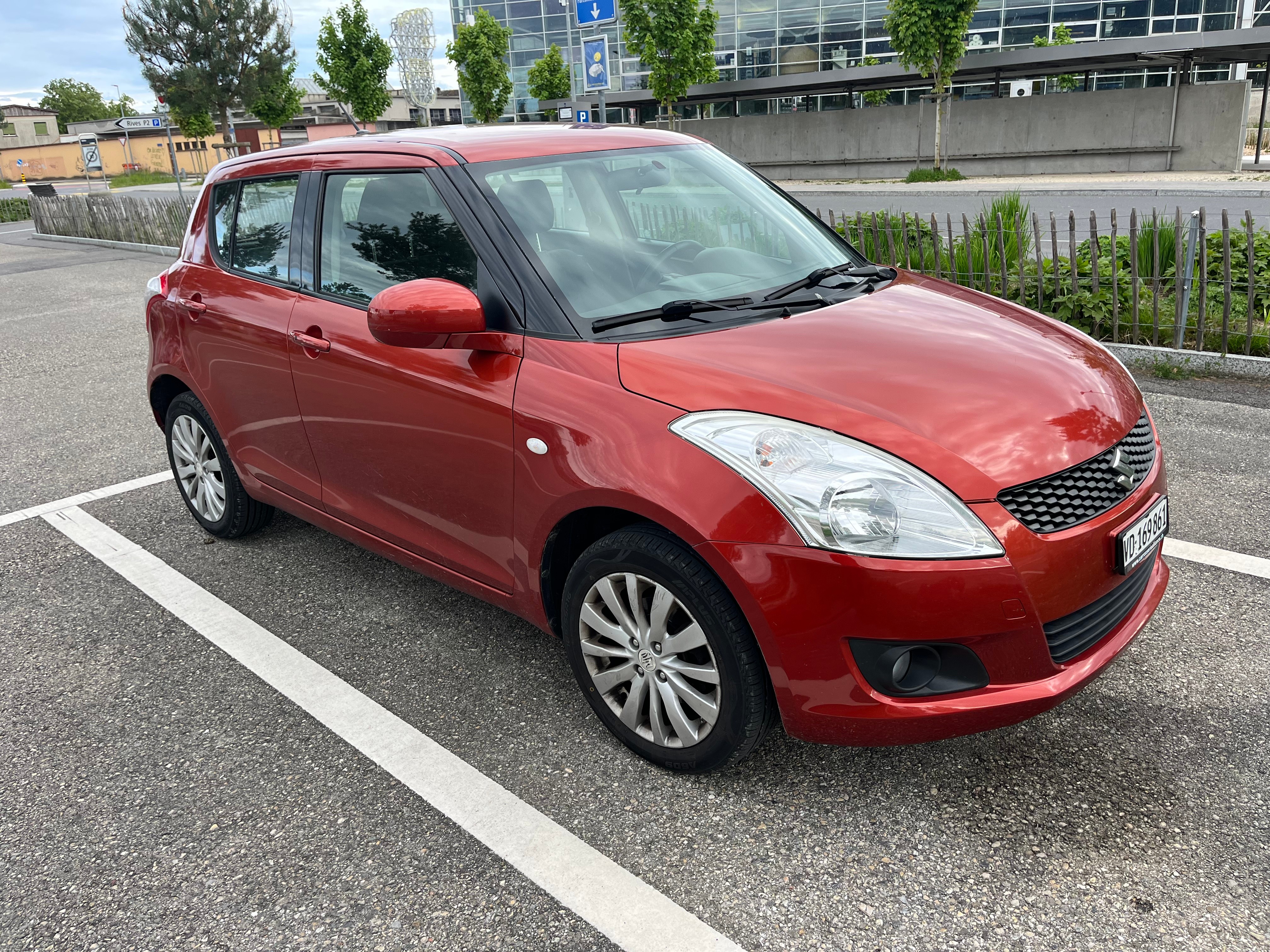 SUZUKI Swift 1.2i 16V GL 4x4