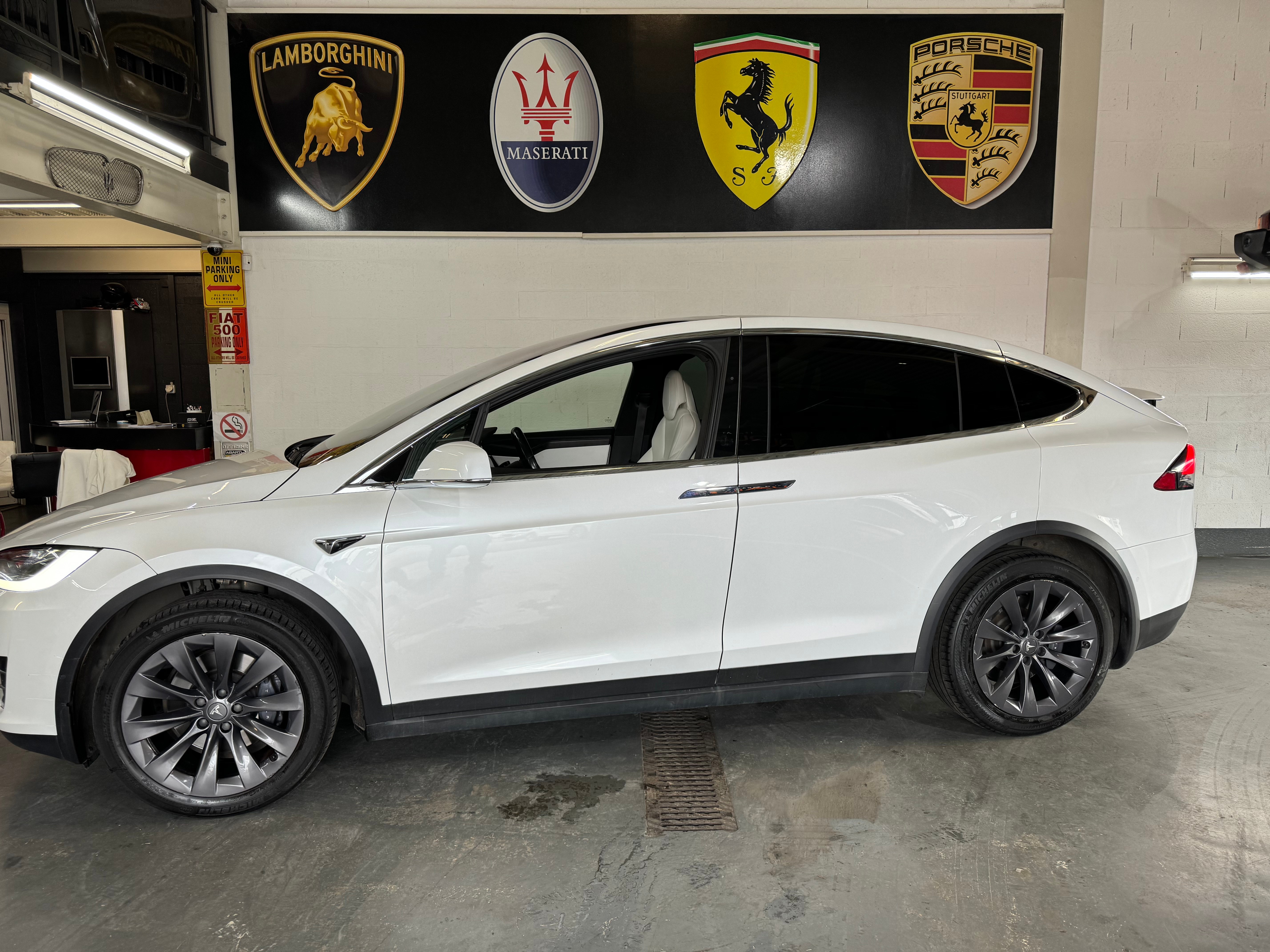 TESLA Model X 100 D