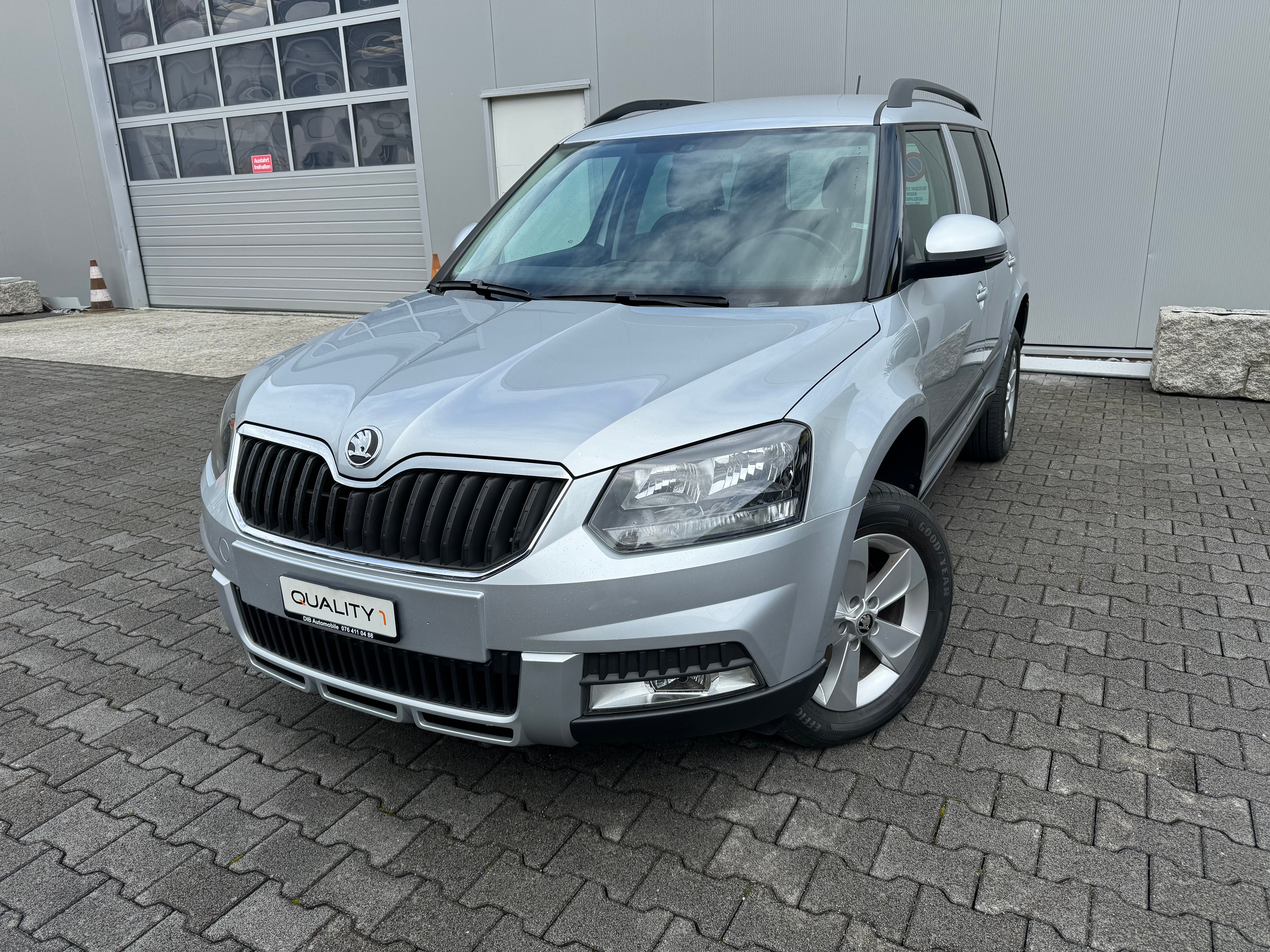 SKODA Yeti 1.8 TSI Active Outdoor 4x4 DSG*TOP ZUSTAND*NUR 22'500 KM*AHK 1800 KG*