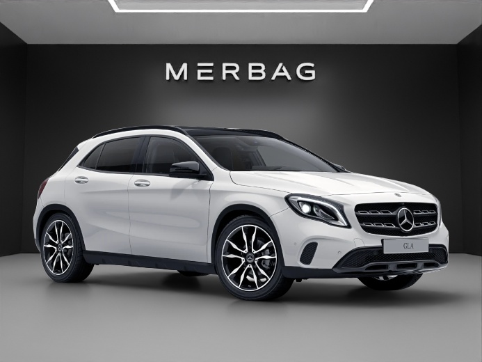 MERCEDES-BENZ GLA 200 Night Star 7G-DCT