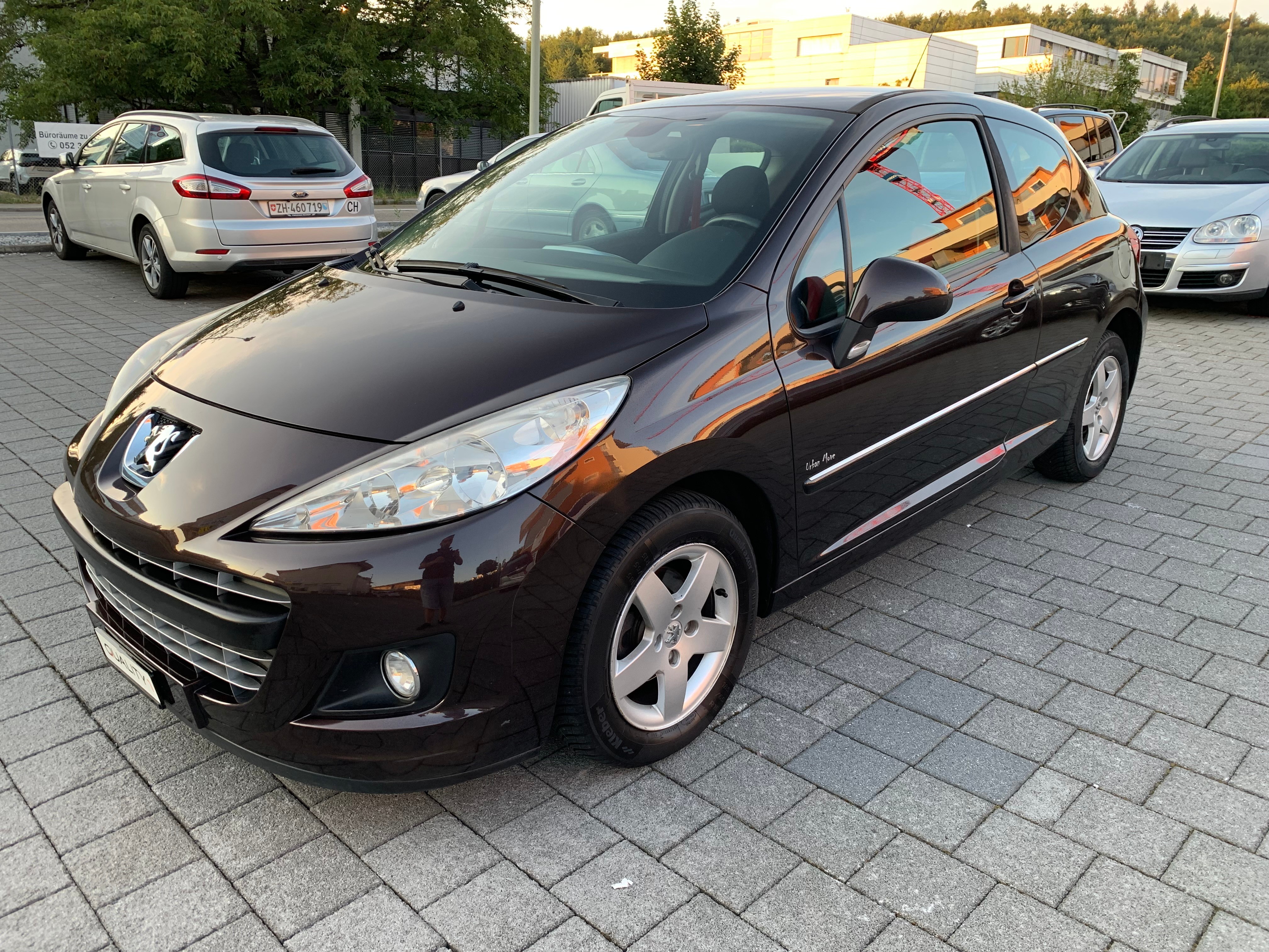 PEUGEOT 207 1.4 Swiss Edition