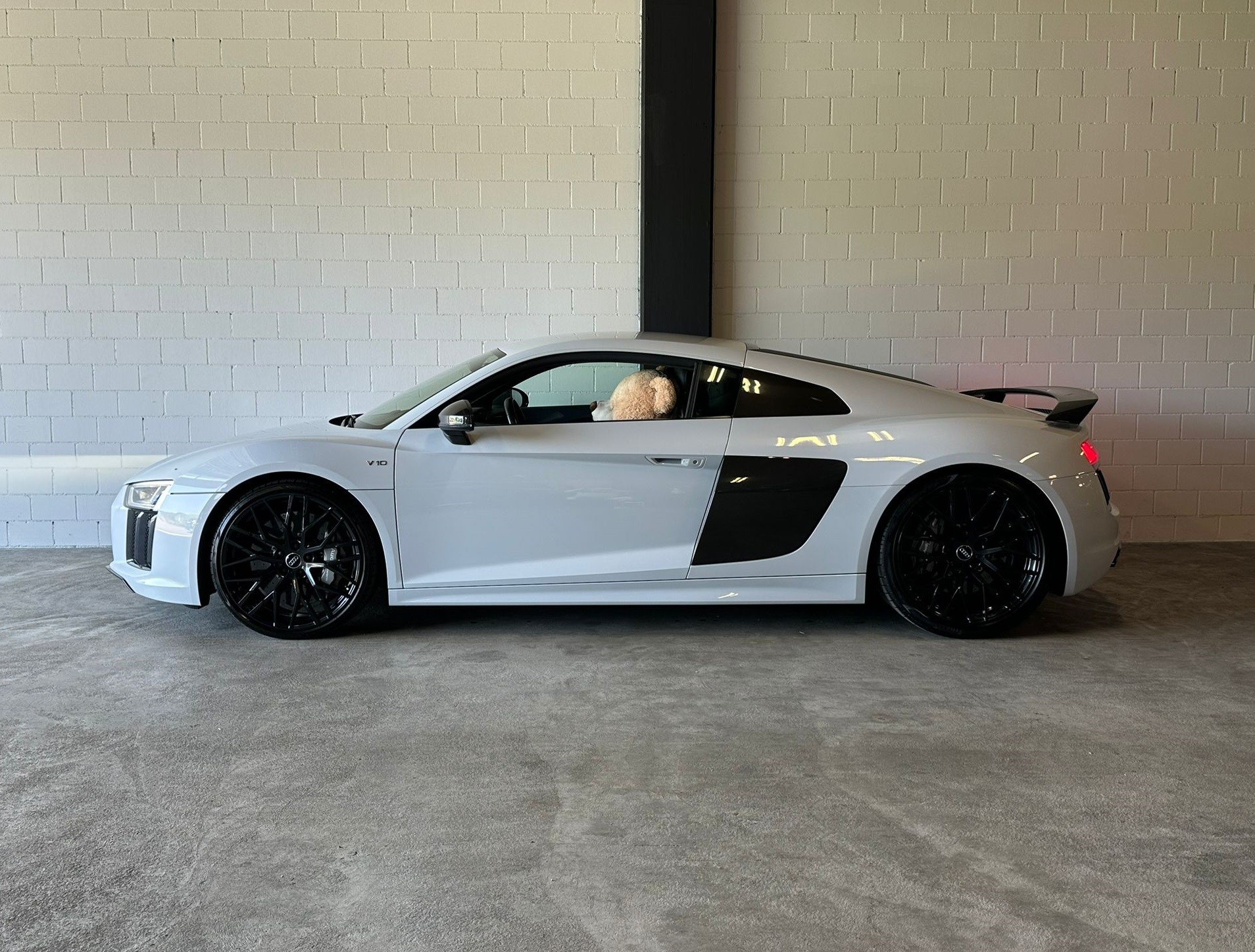 AUDI R8 Coupé 5.2 plus S-Tronic Sonderfarbe