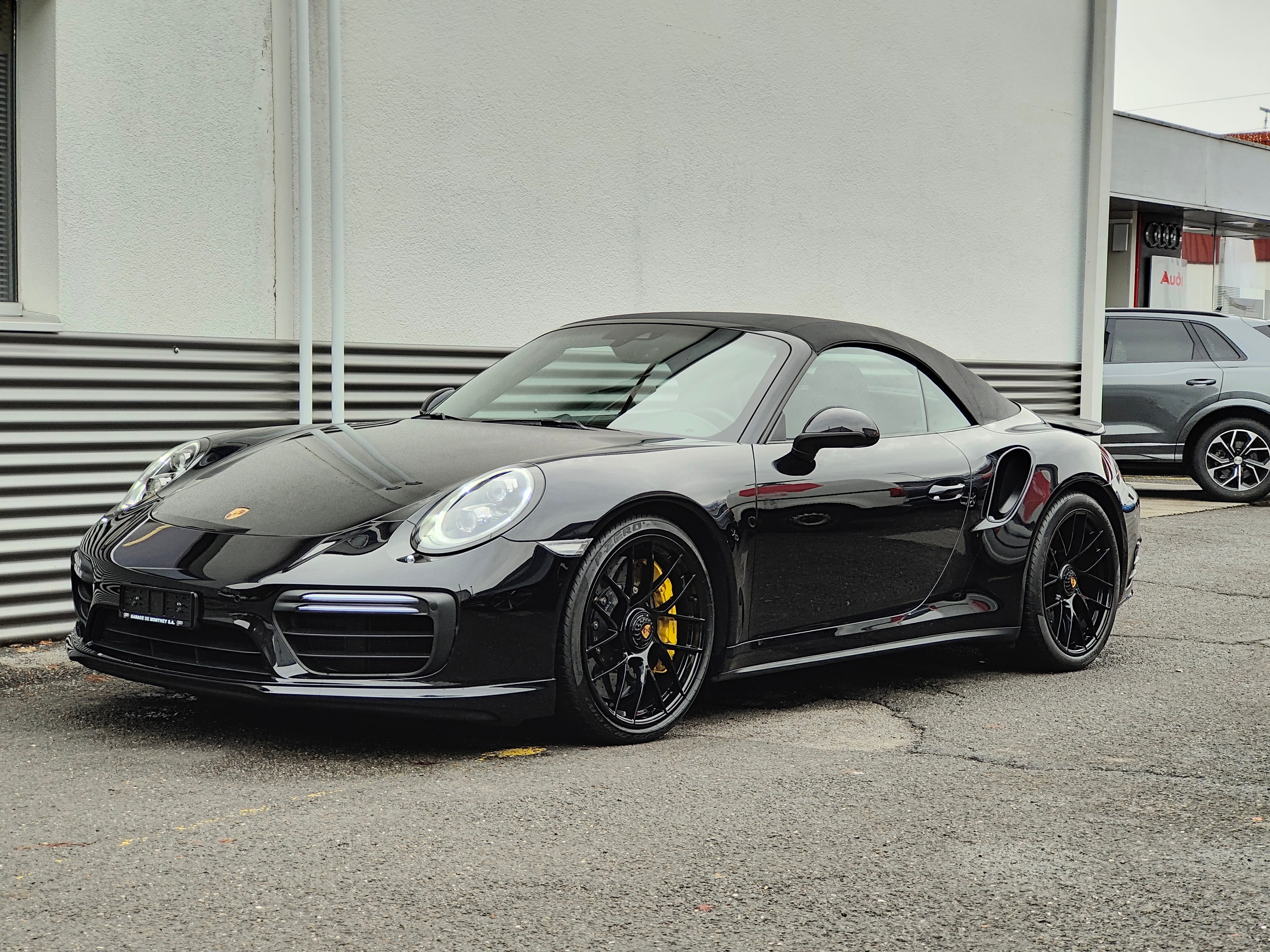 PORSCHE 911 Turbo S Cabrio PDK