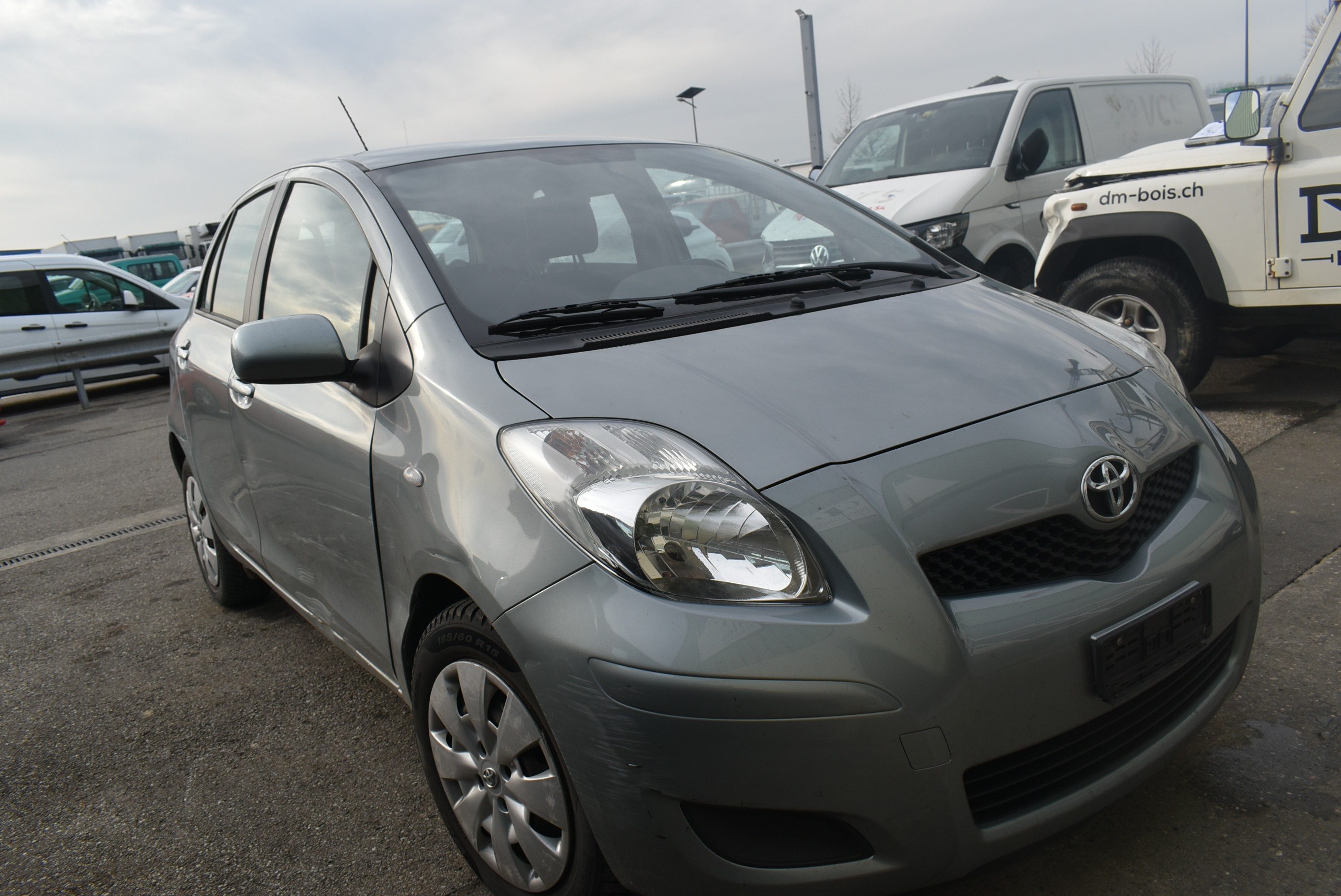 TOYOTA Yaris 1.33 Linea Sol